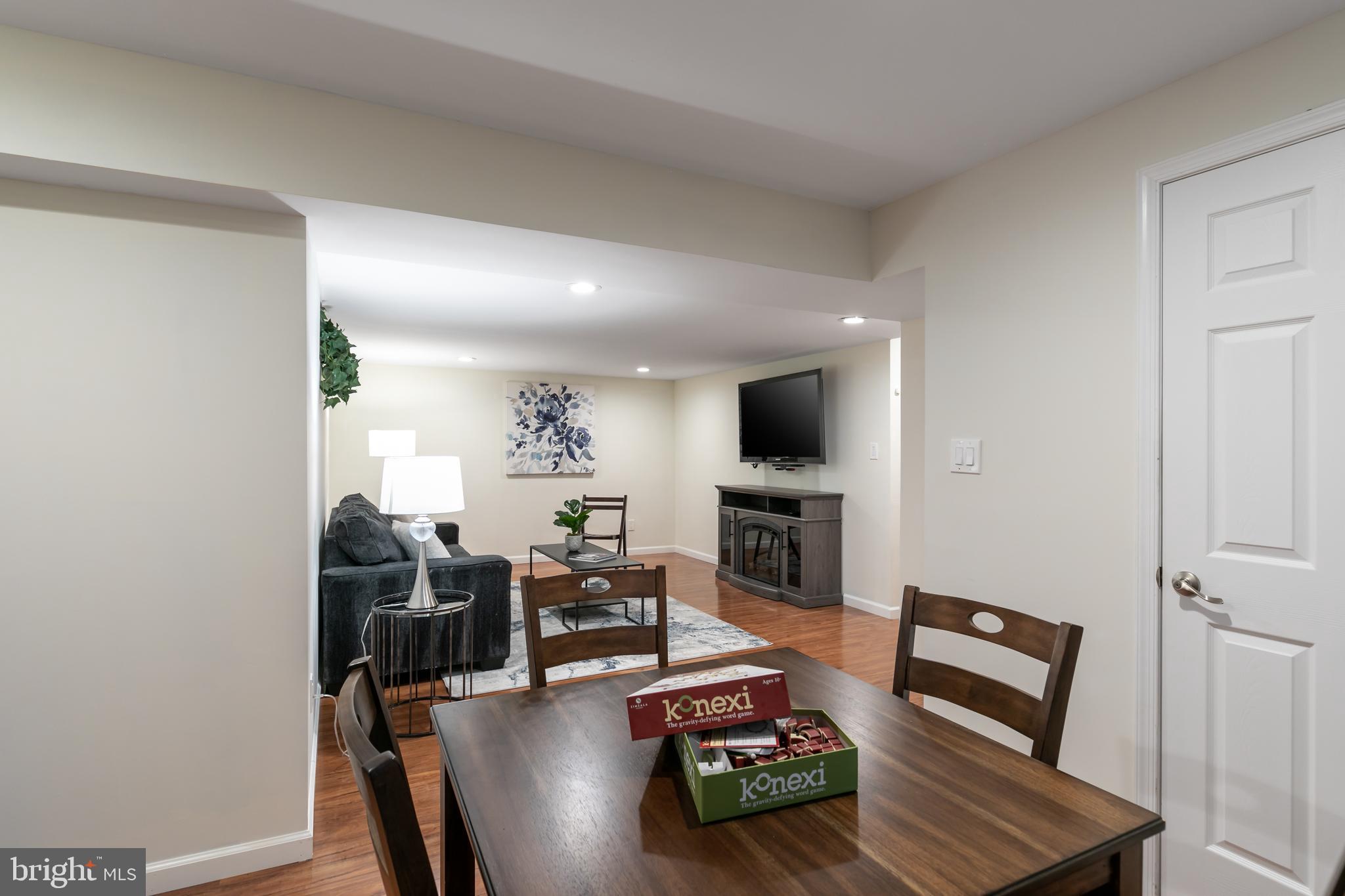 RESTON - Residential Lease