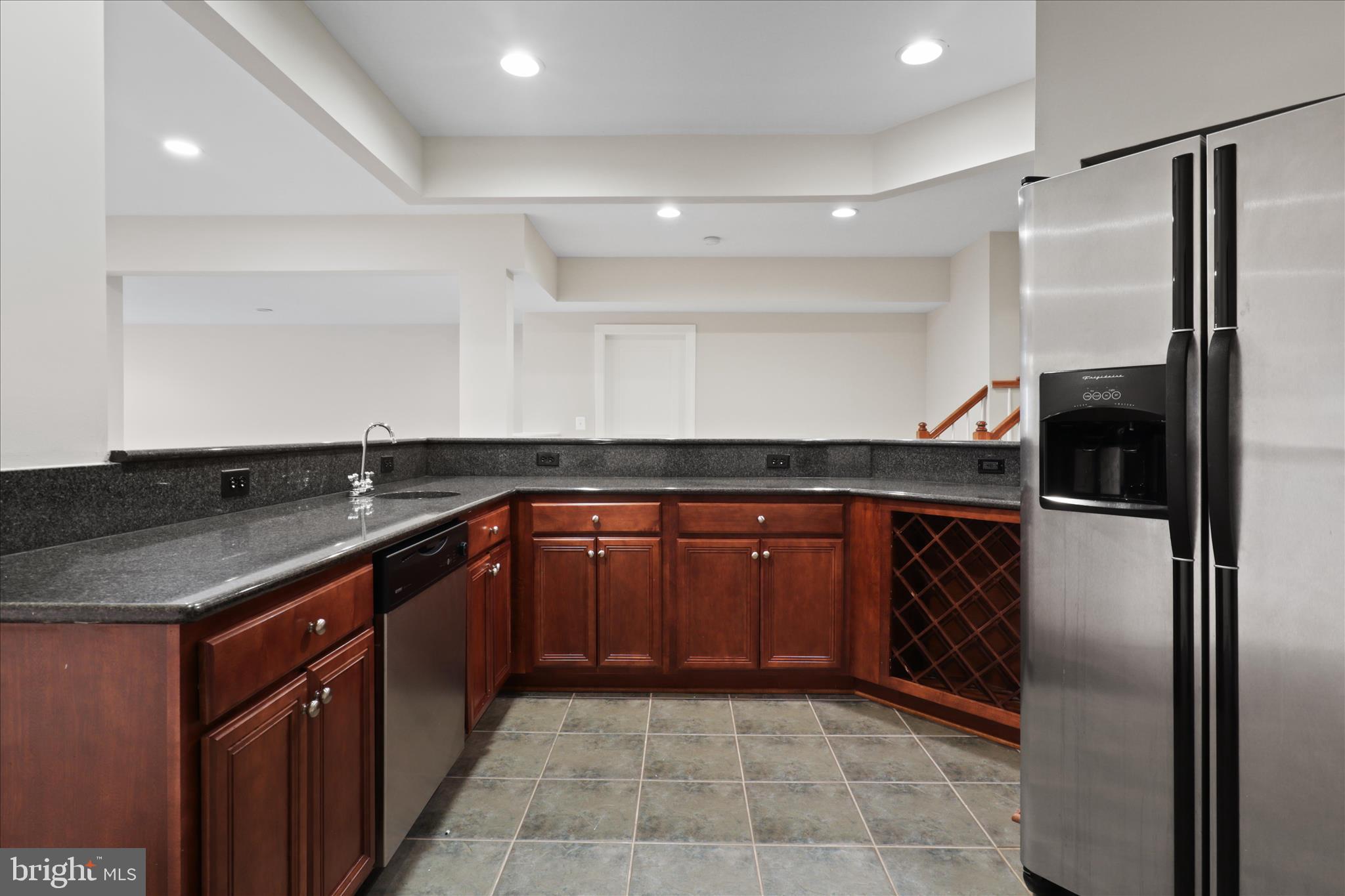 LANSDOWNE ON THE POTOMAC - Residential