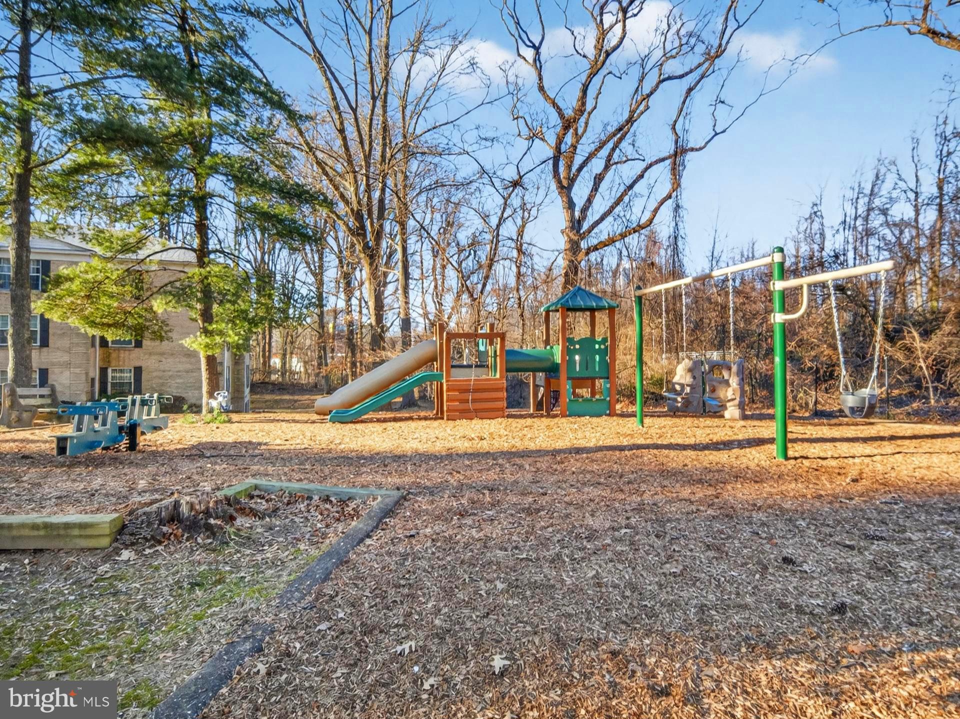 THE COLONIES - Residential Lease