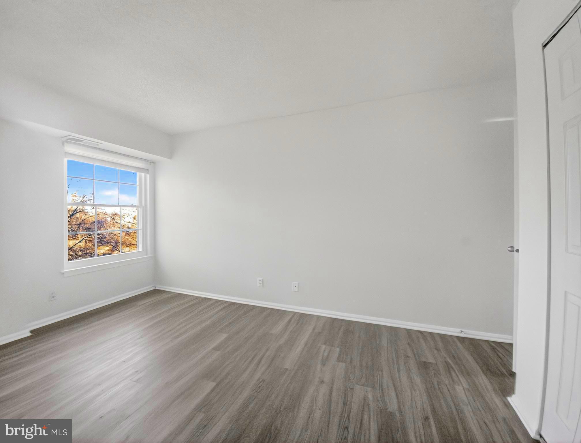 THE COLONIES - Residential Lease