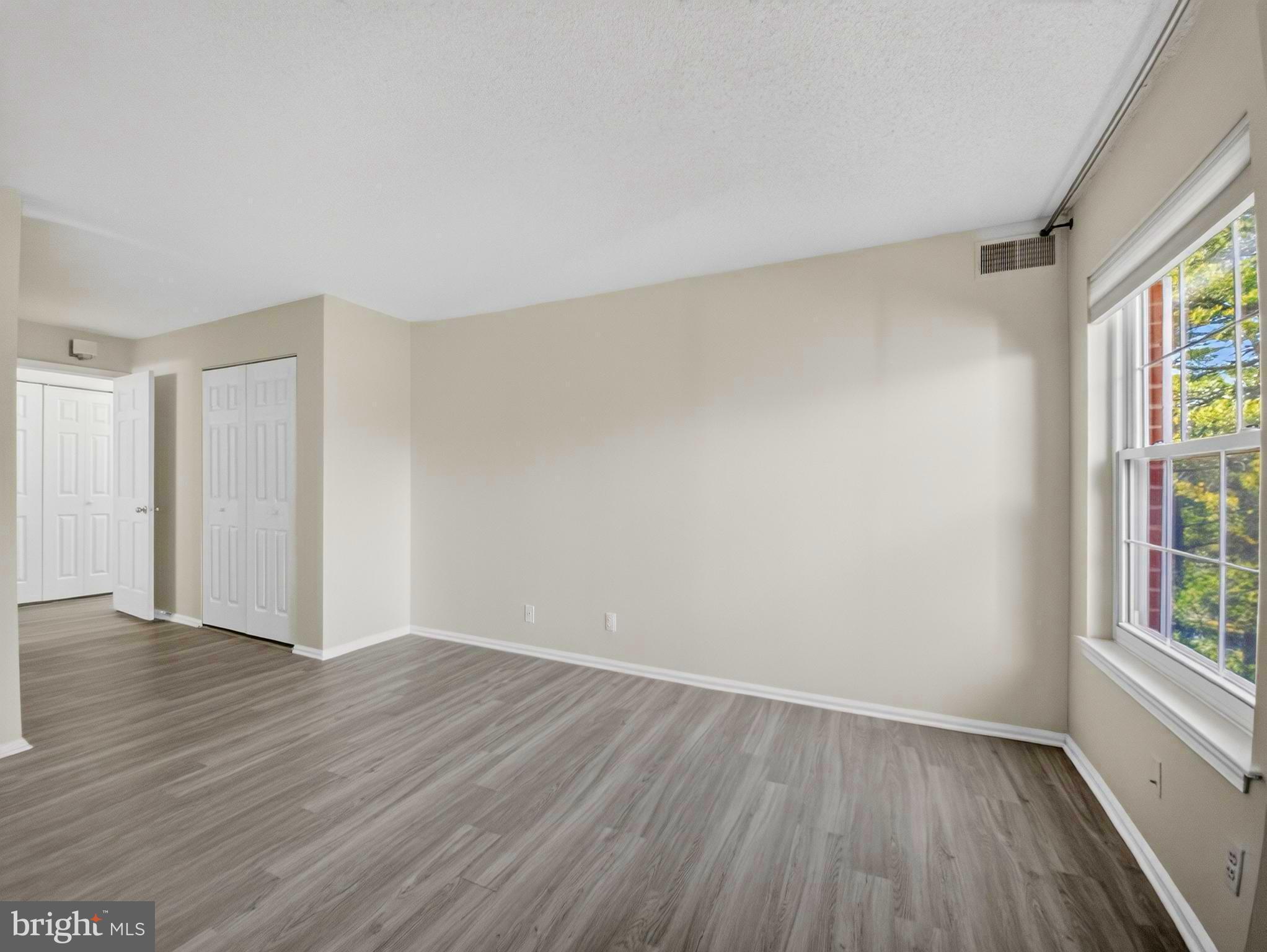 THE COLONIES - Residential Lease