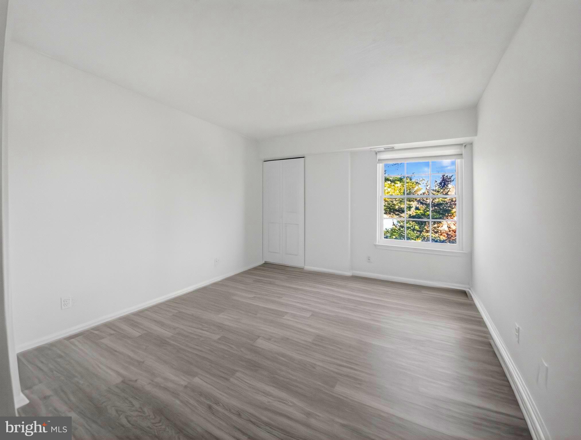 THE COLONIES - Residential Lease