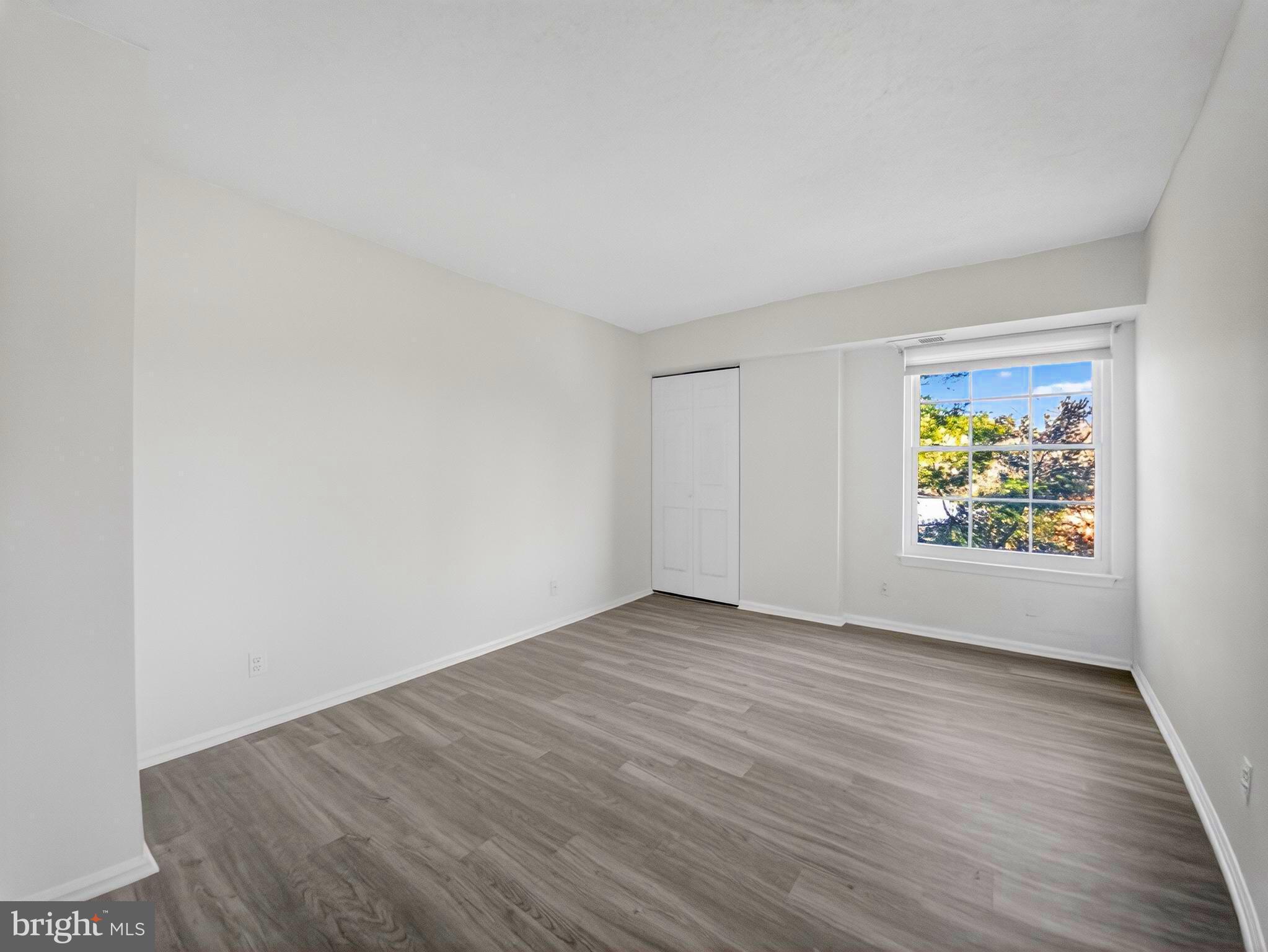 THE COLONIES - Residential Lease