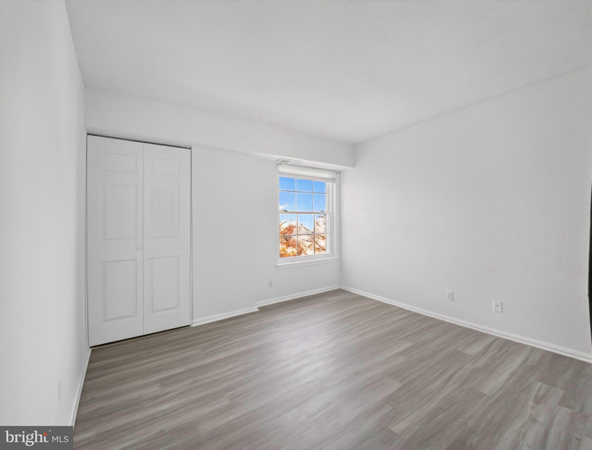 THE COLONIES - Residential Lease