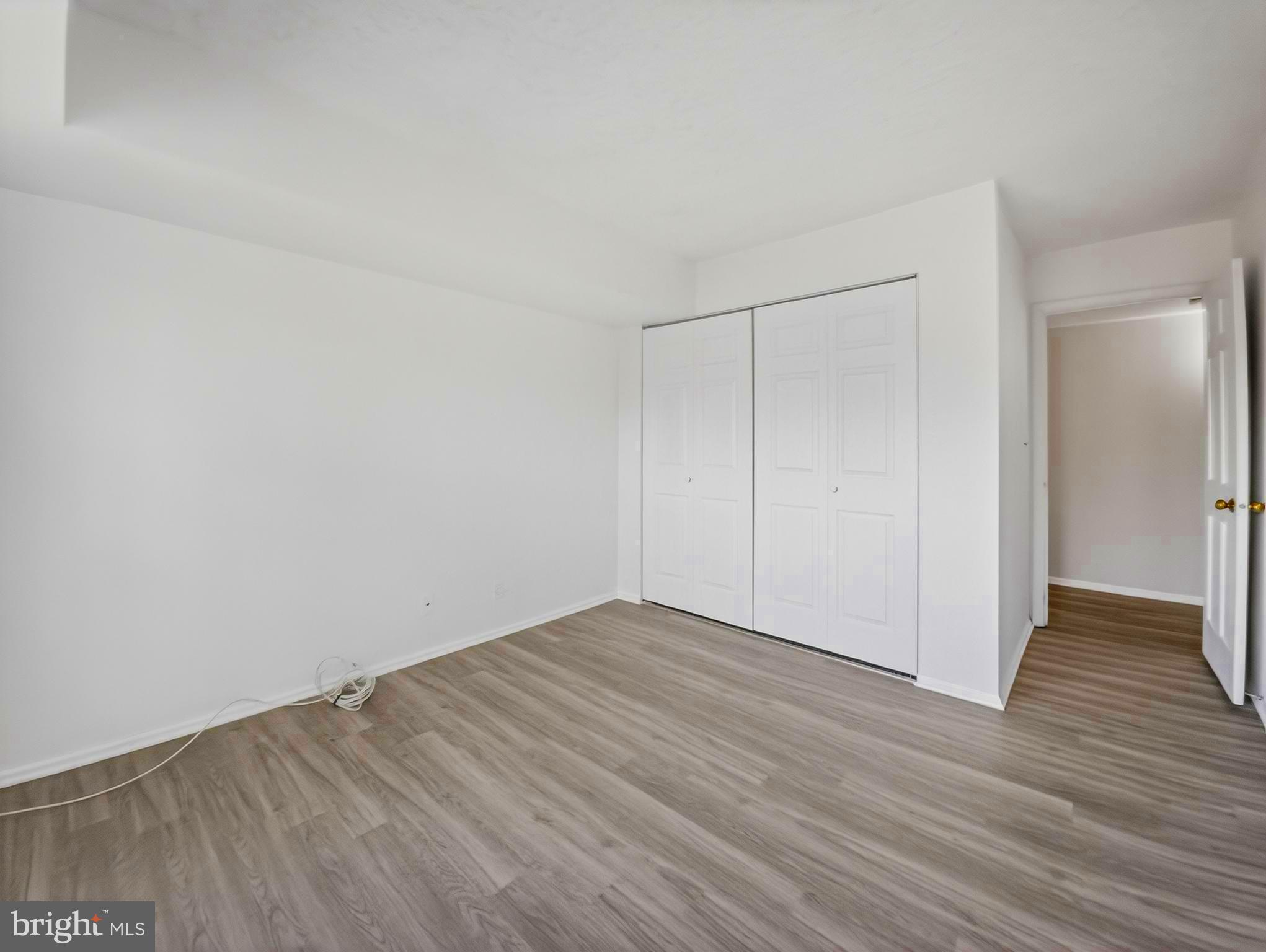 THE COLONIES - Residential Lease