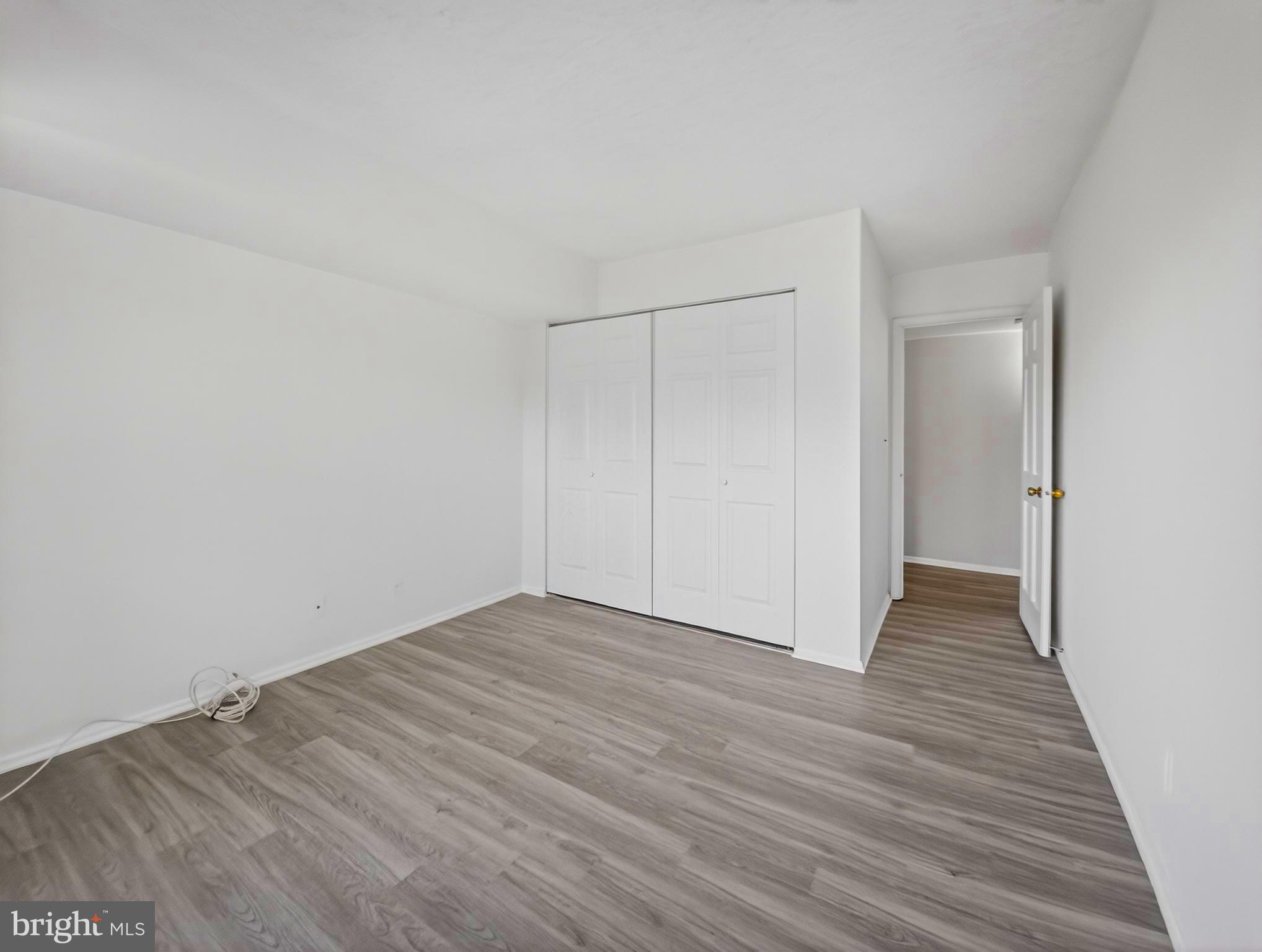 THE COLONIES - Residential Lease