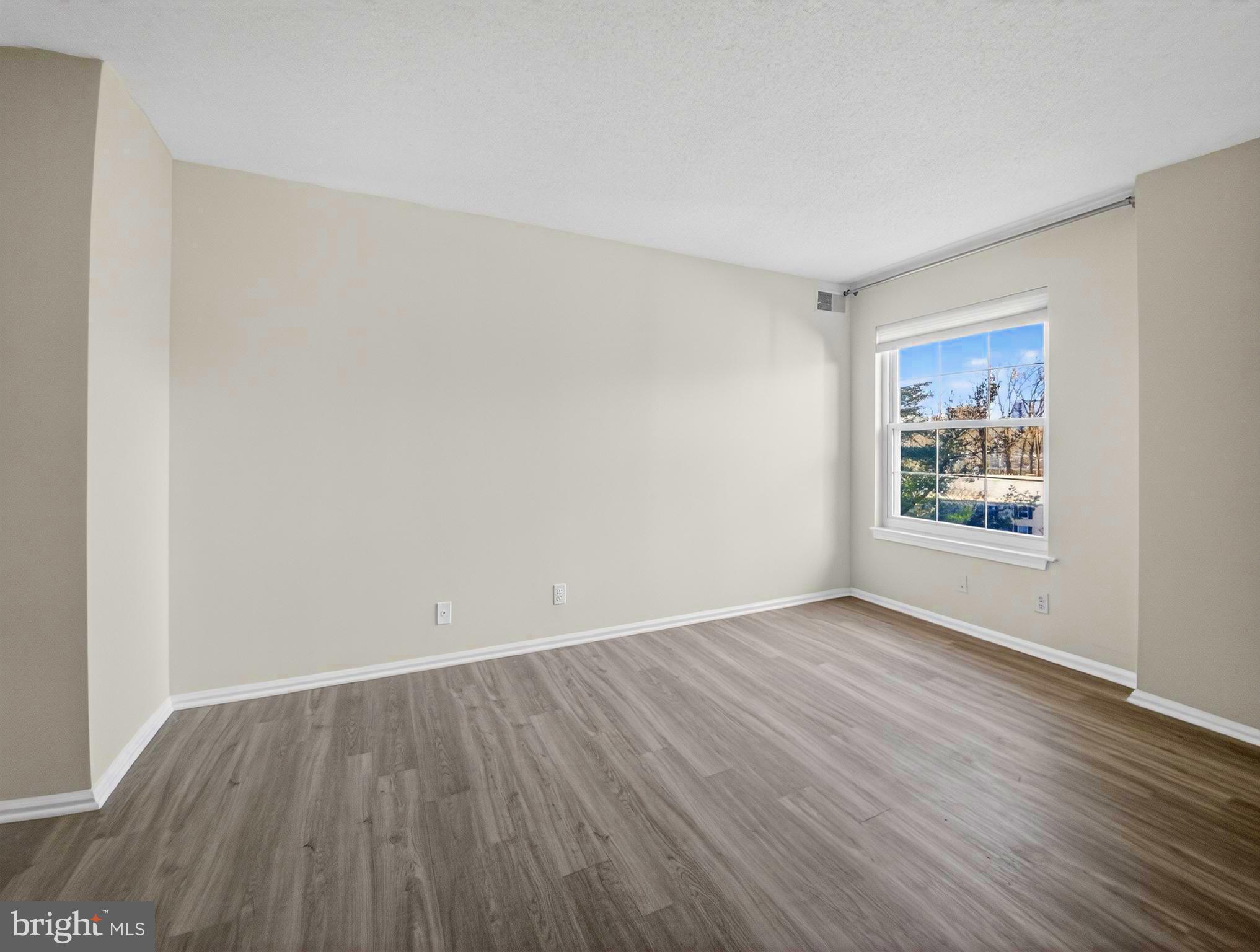 THE COLONIES - Residential Lease