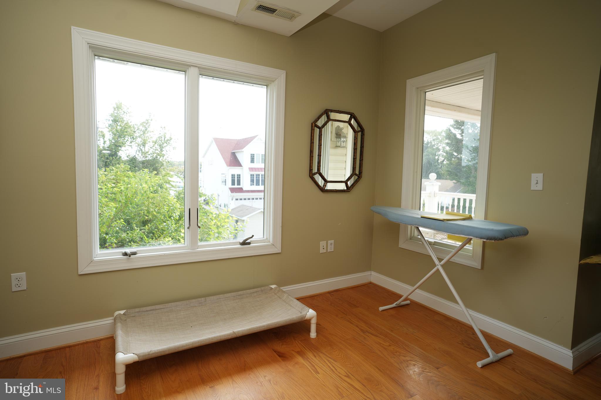 SOLOMONS ISLAND - Residential