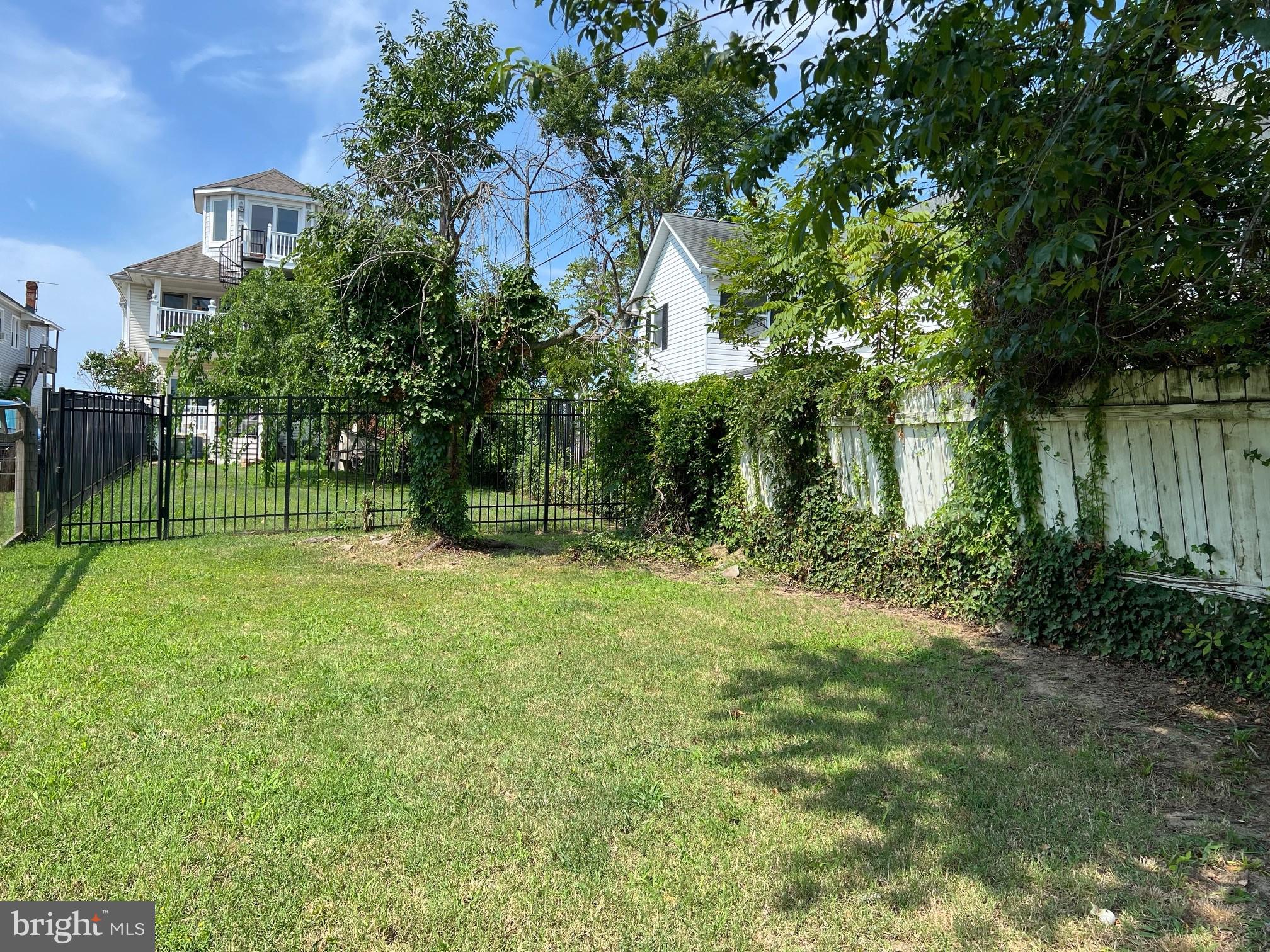 SOLOMONS ISLAND - Residential