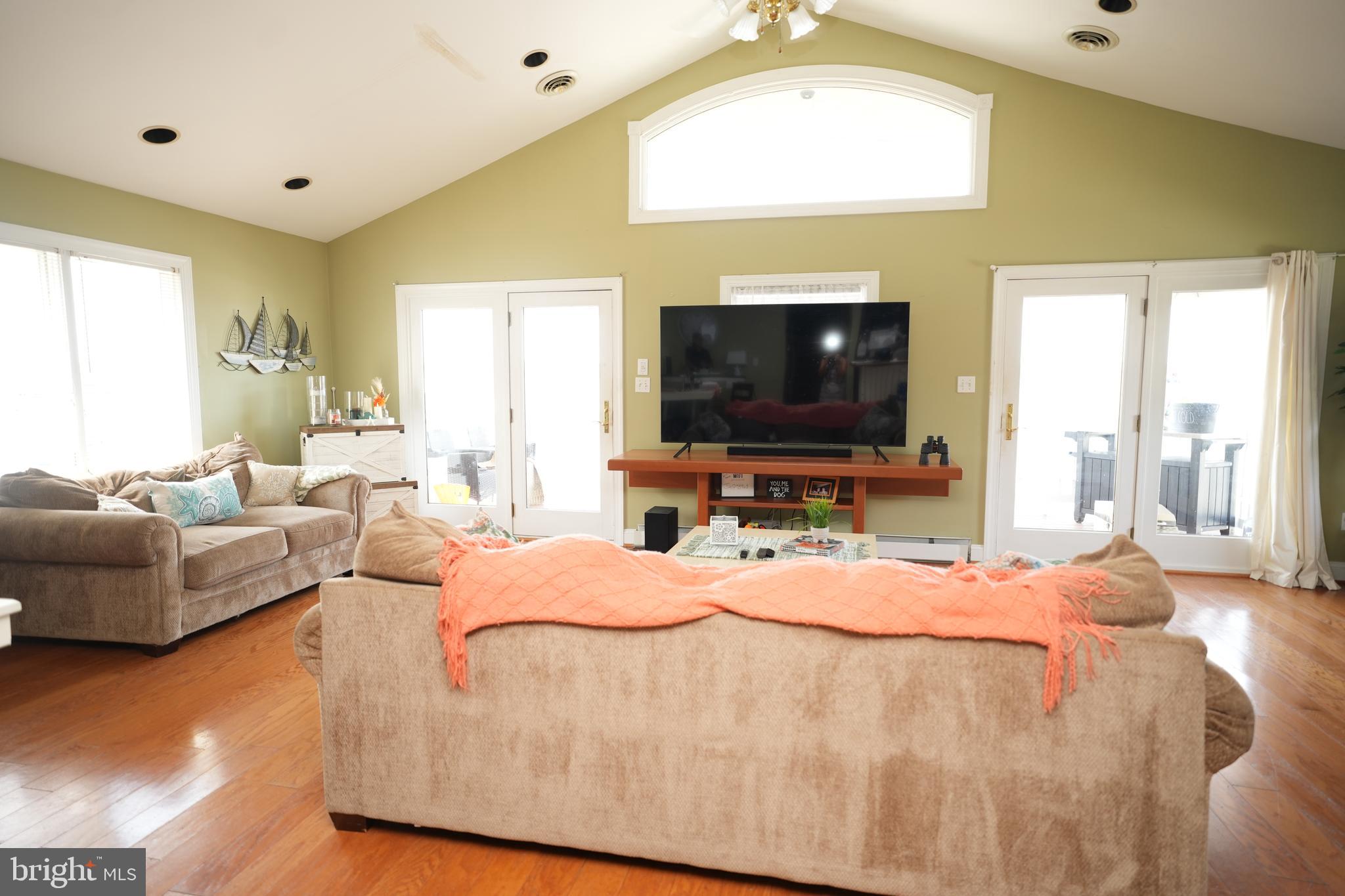 SOLOMONS ISLAND - Residential