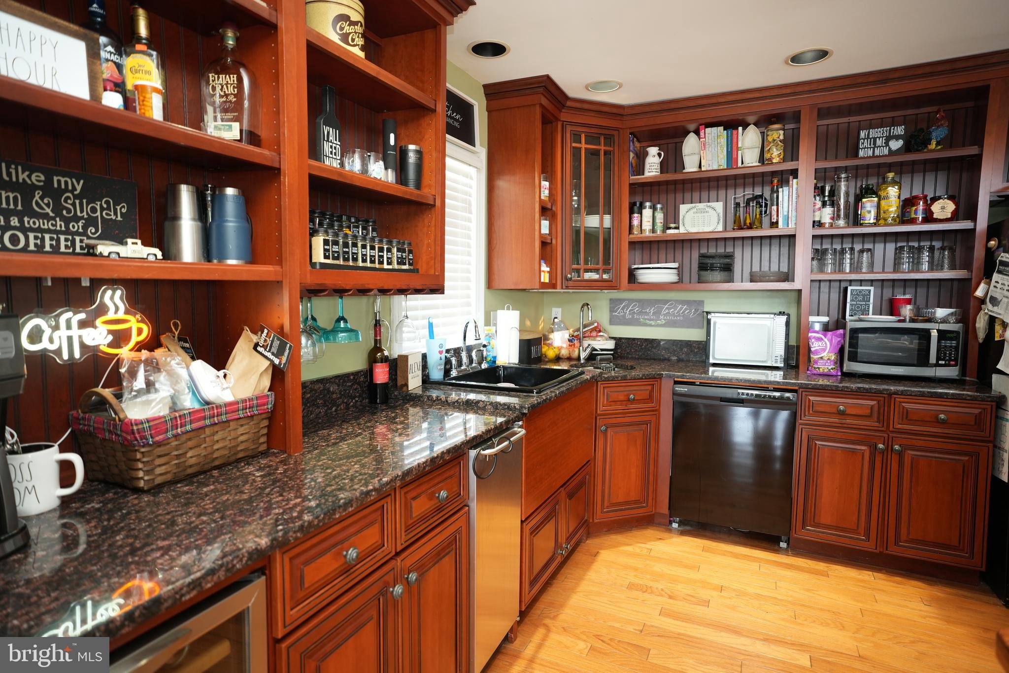 SOLOMONS ISLAND - Residential