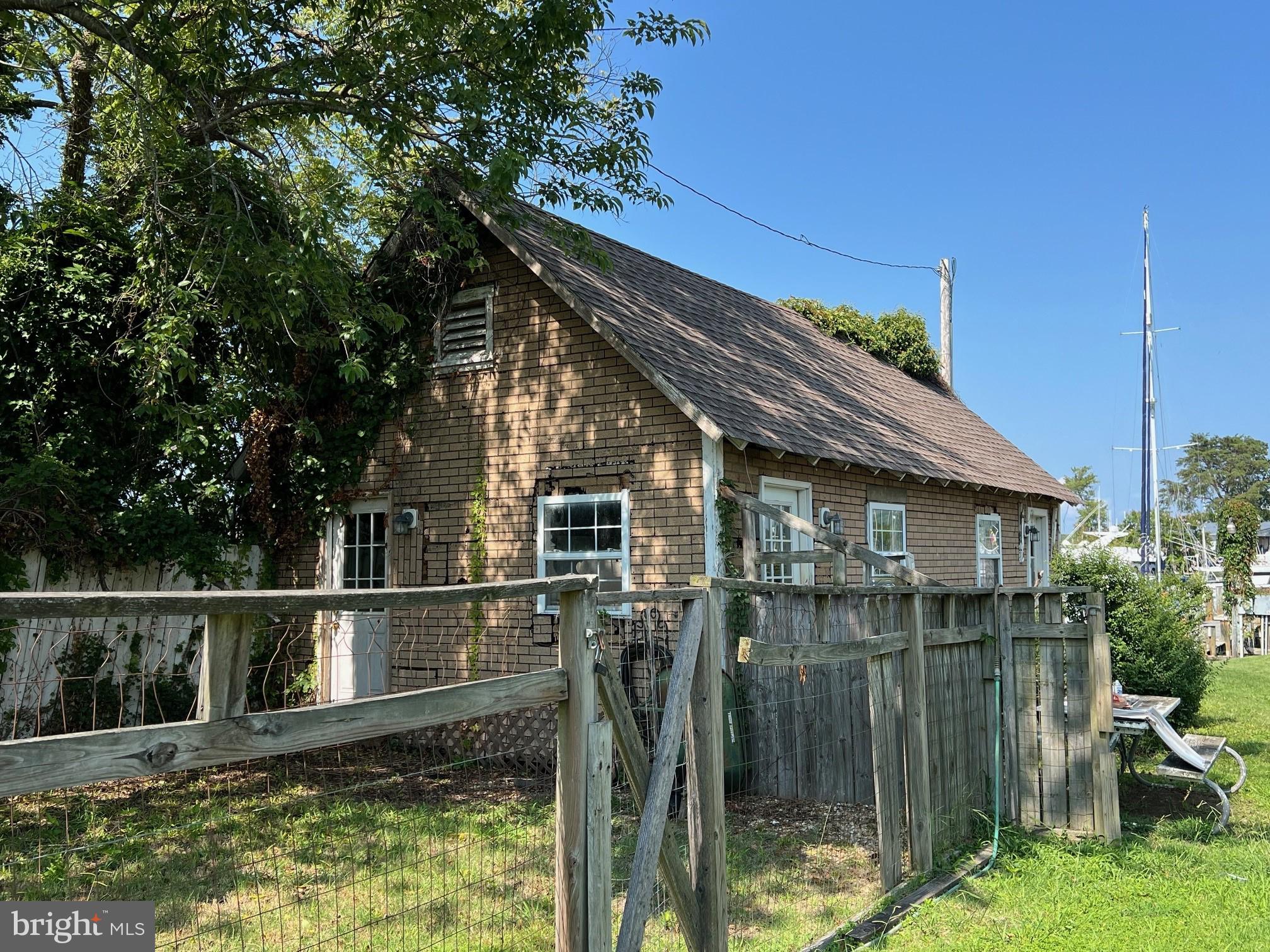 SOLOMONS ISLAND - Residential
