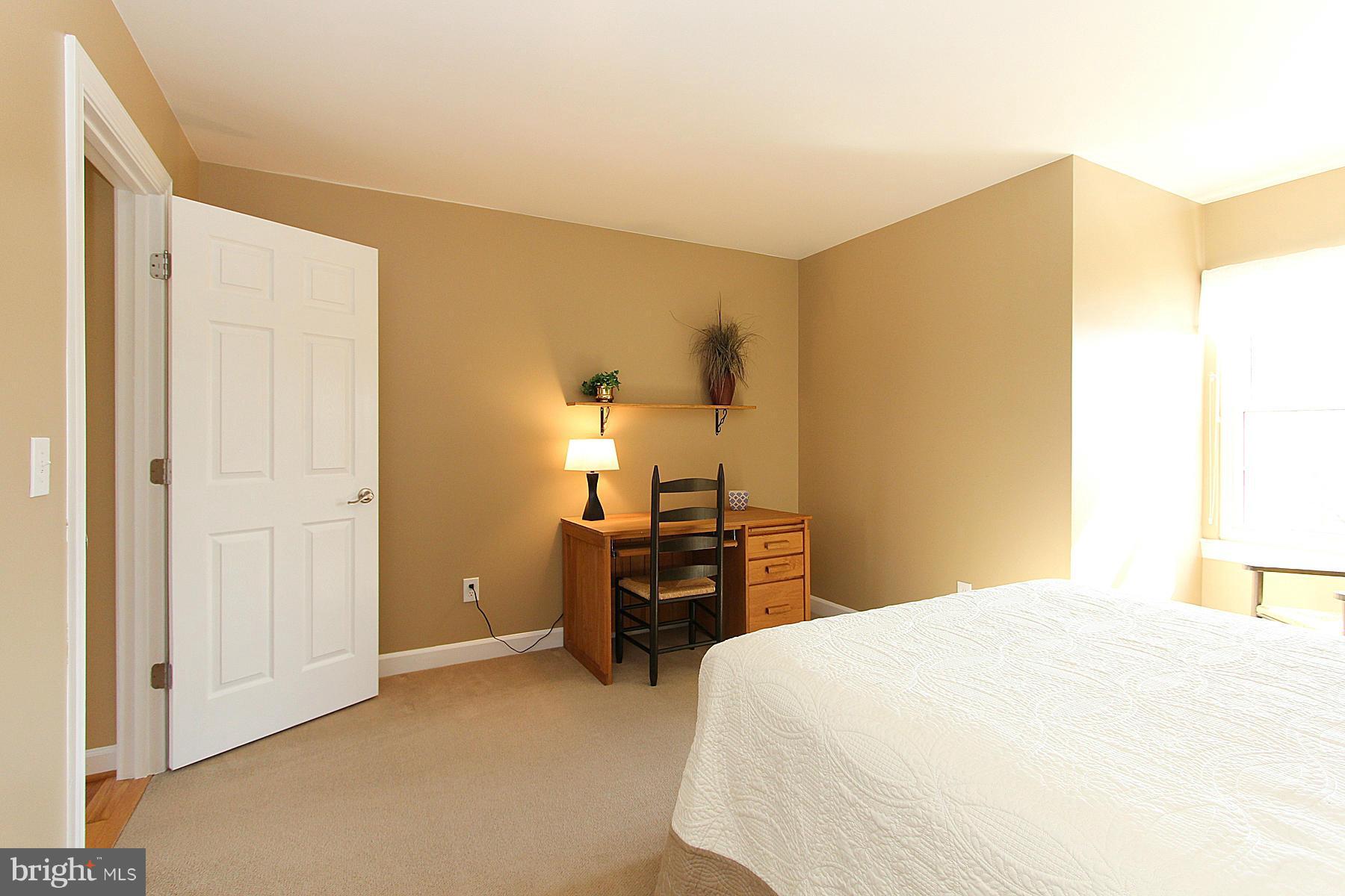 POTOMAC LAKES - Residential