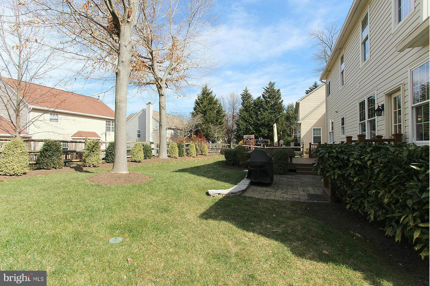 POTOMAC LAKES - Residential