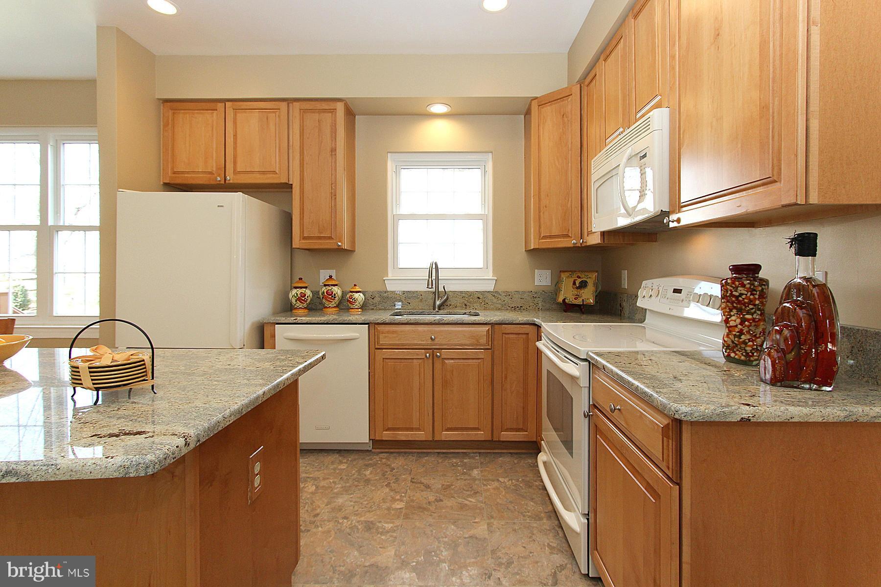 POTOMAC LAKES - Residential