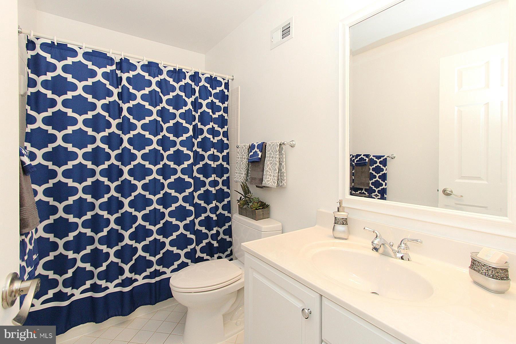 POTOMAC LAKES - Residential