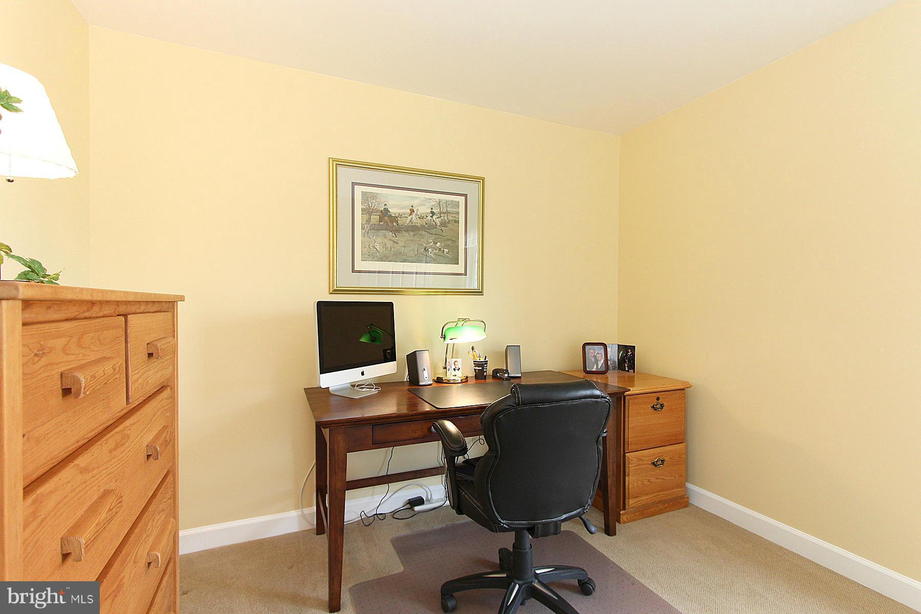 POTOMAC LAKES - Residential