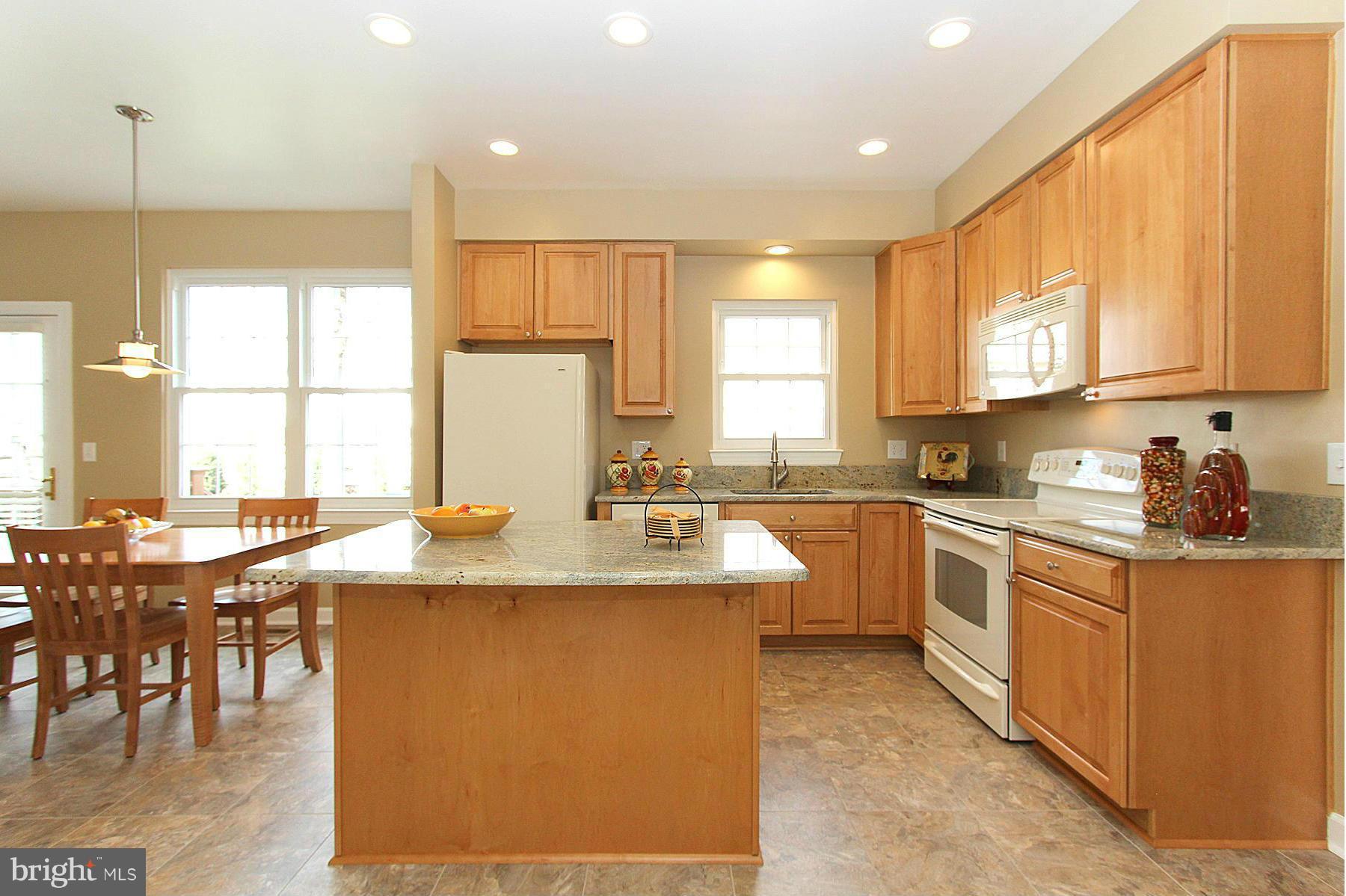 POTOMAC LAKES - Residential