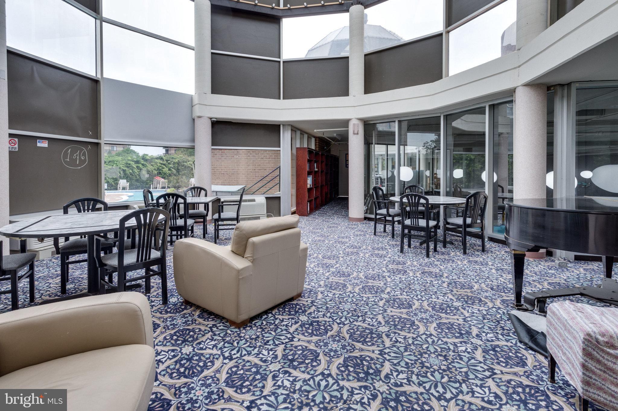 ROTONDA - Residential