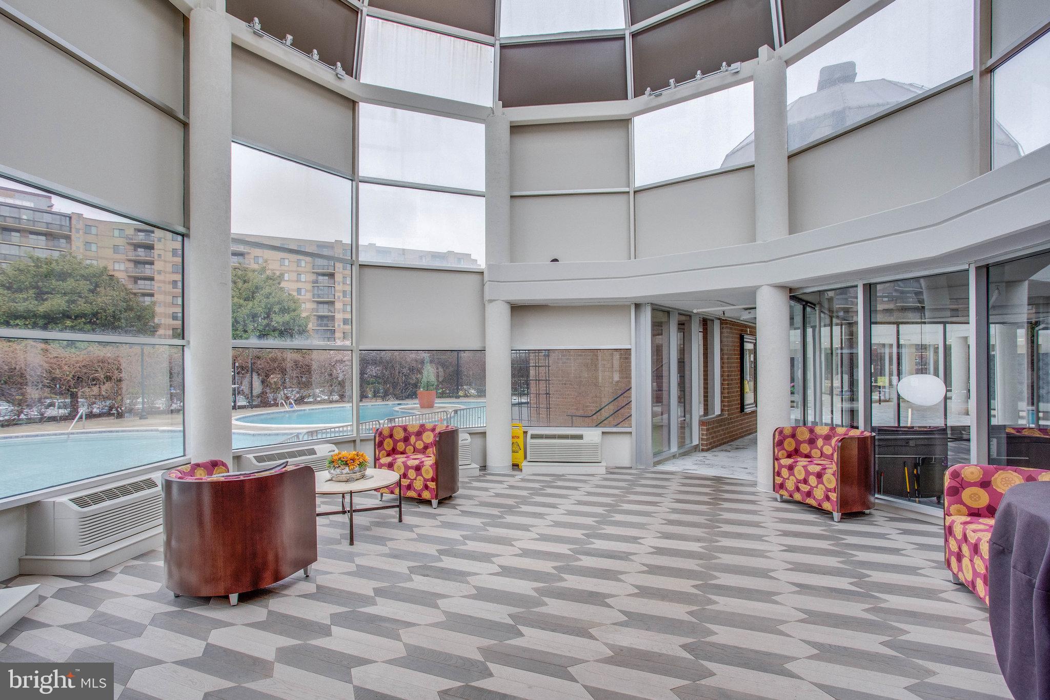 ROTONDA - Residential