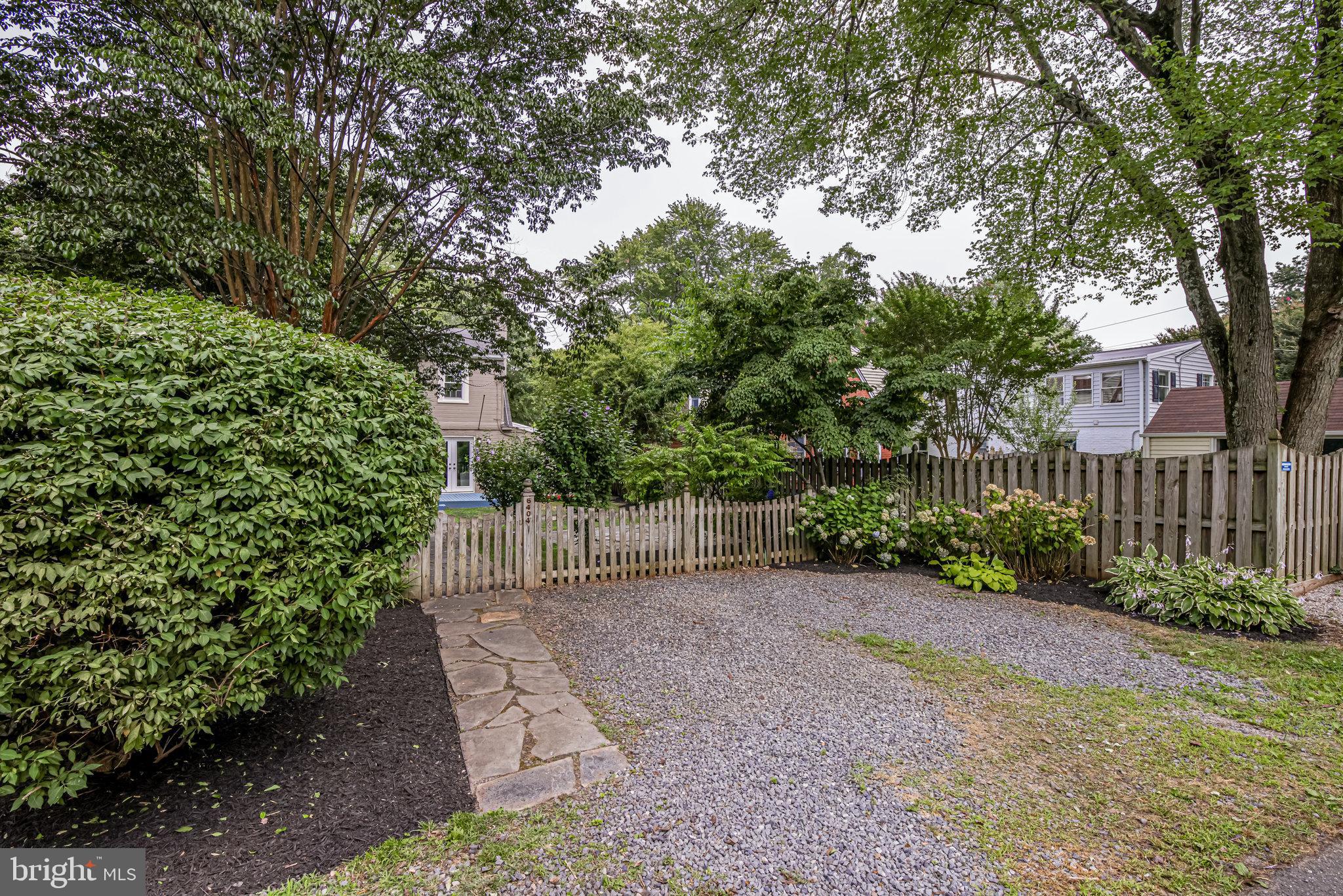 NEW ALEXANDRIA - Residential