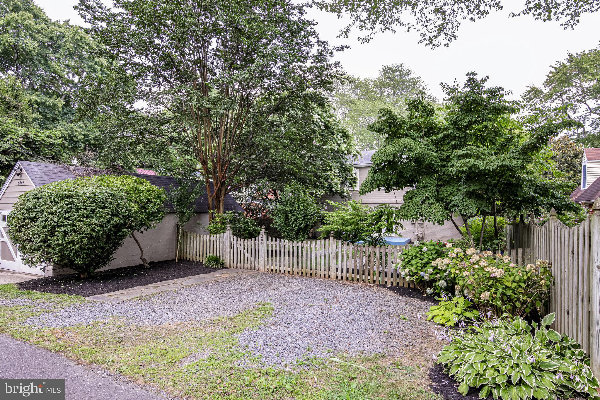 NEW ALEXANDRIA - Residential