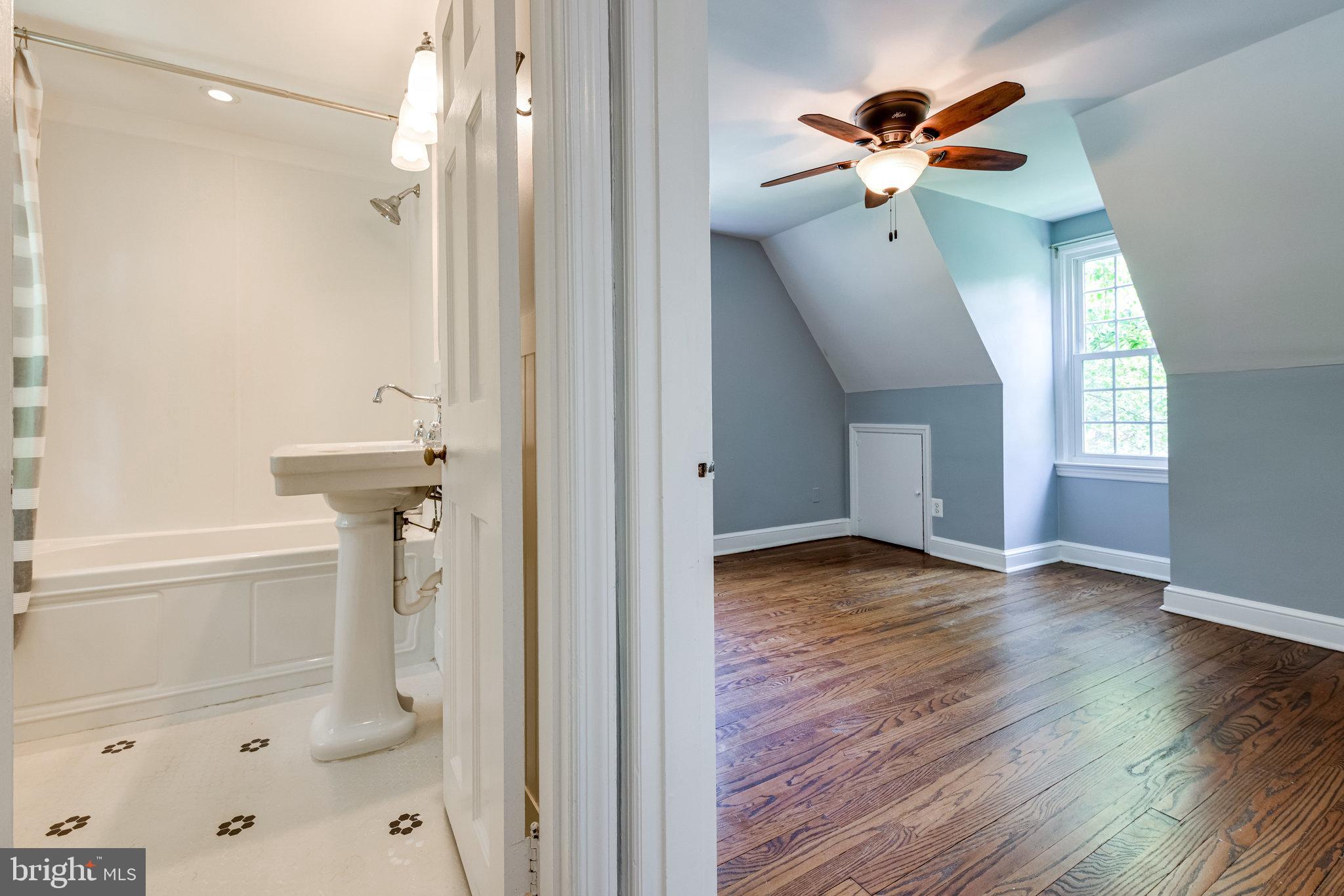 NEW ALEXANDRIA - Residential