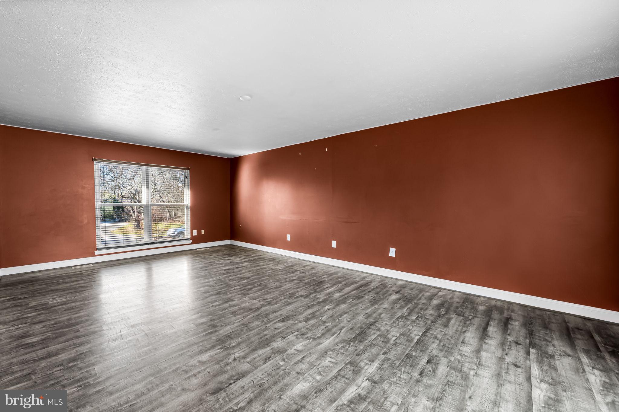 BRIMFIELD - Residential