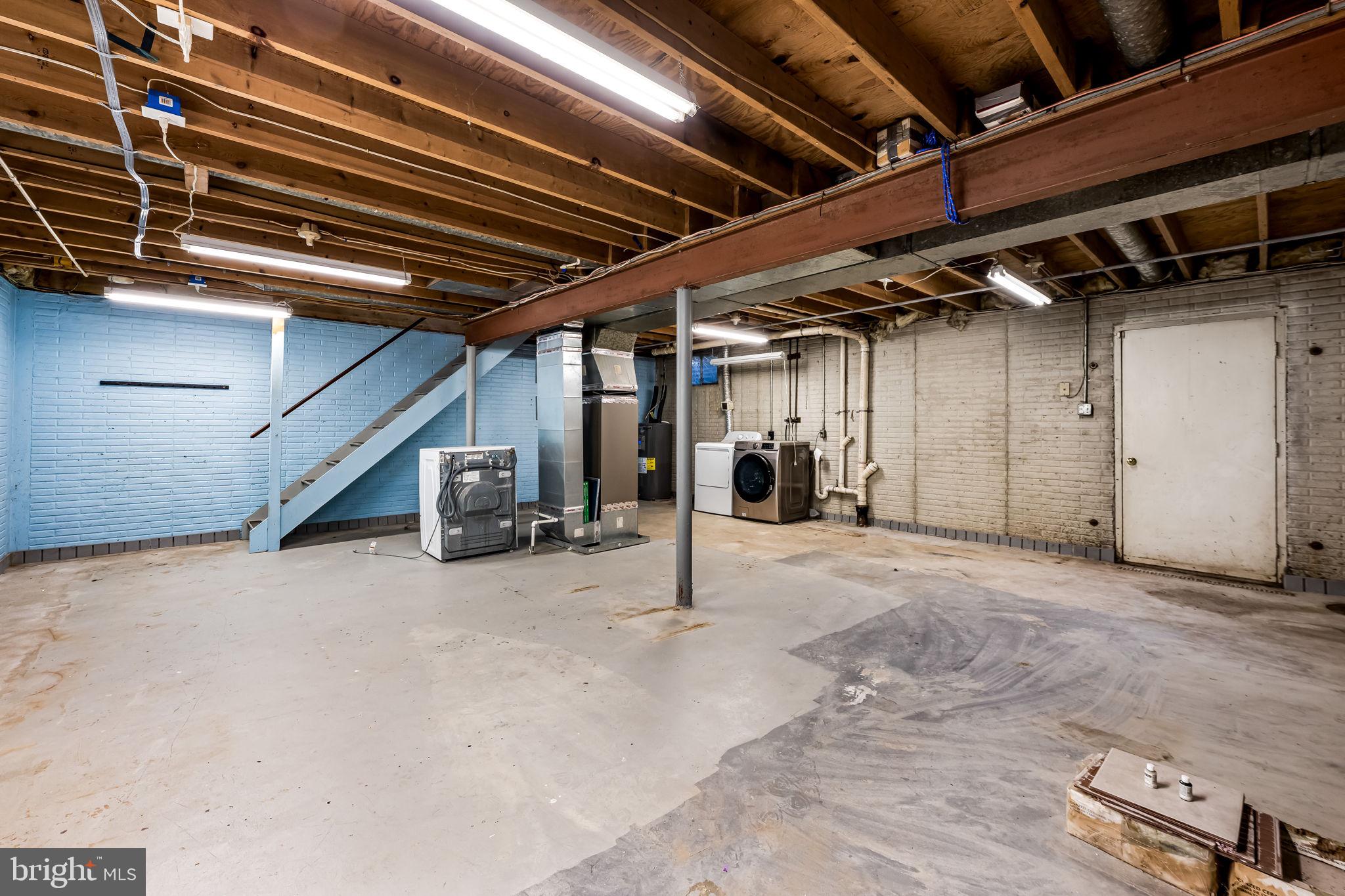 BRIMFIELD - Residential