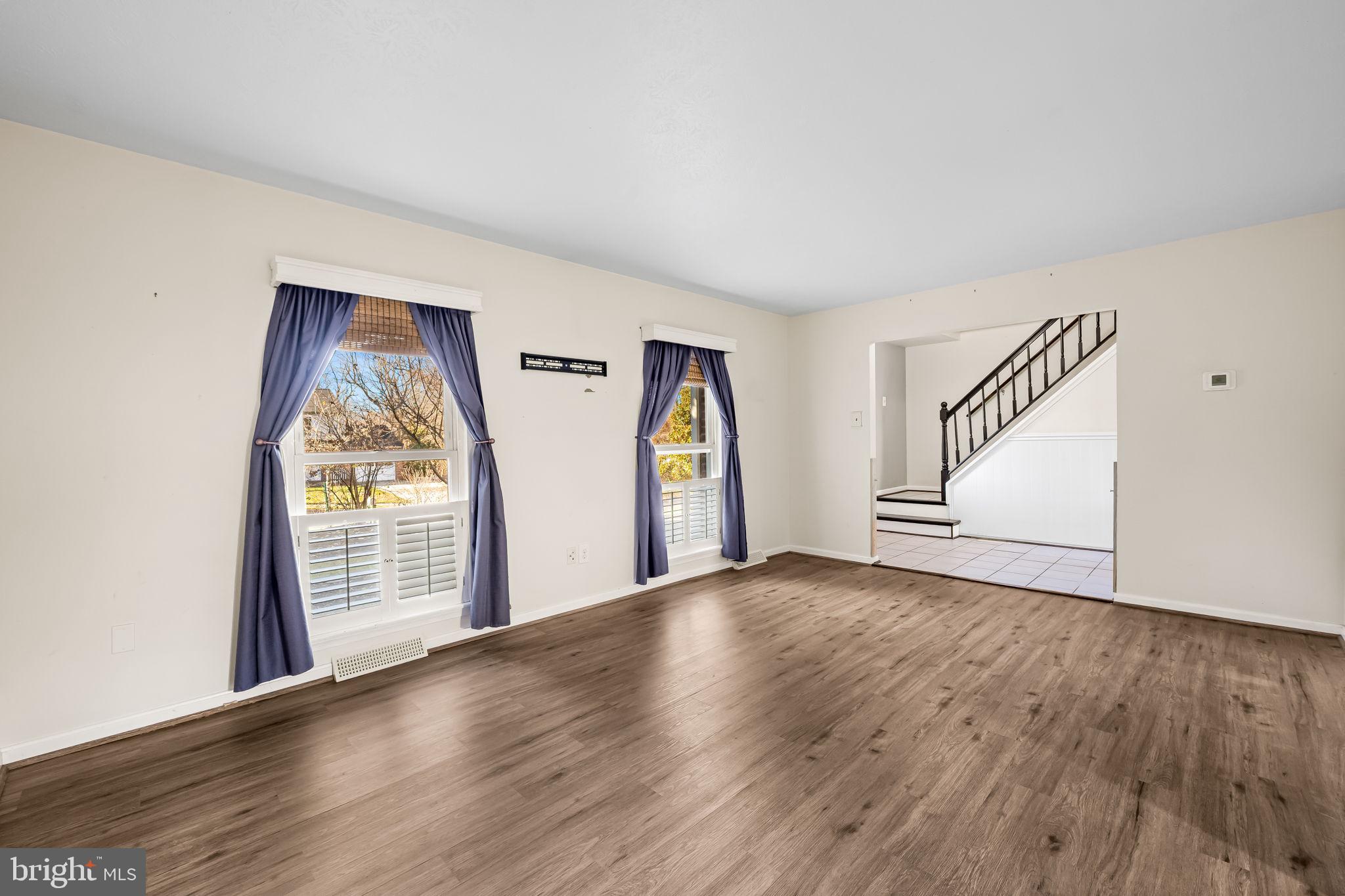 BRIMFIELD - Residential