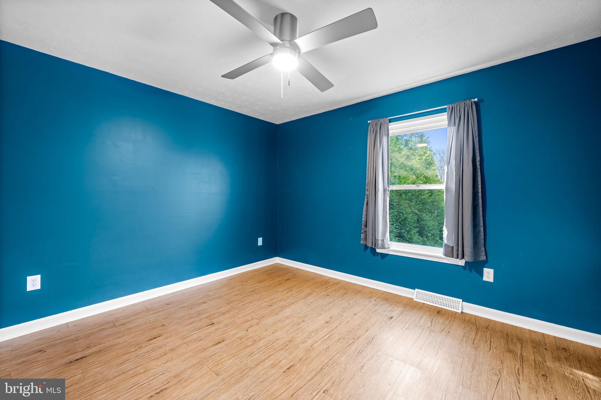 BRIMFIELD - Residential