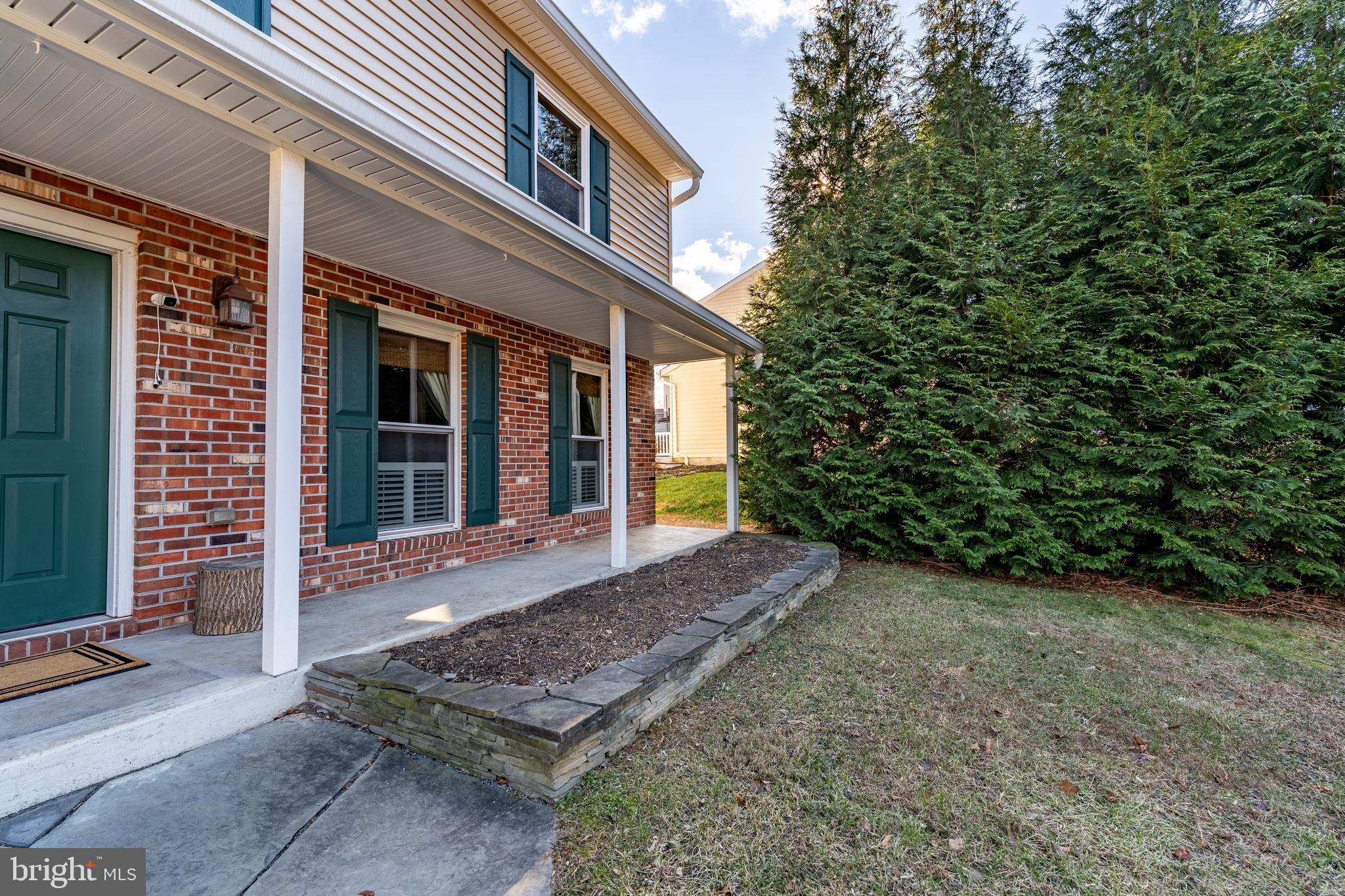 BRIMFIELD - Residential