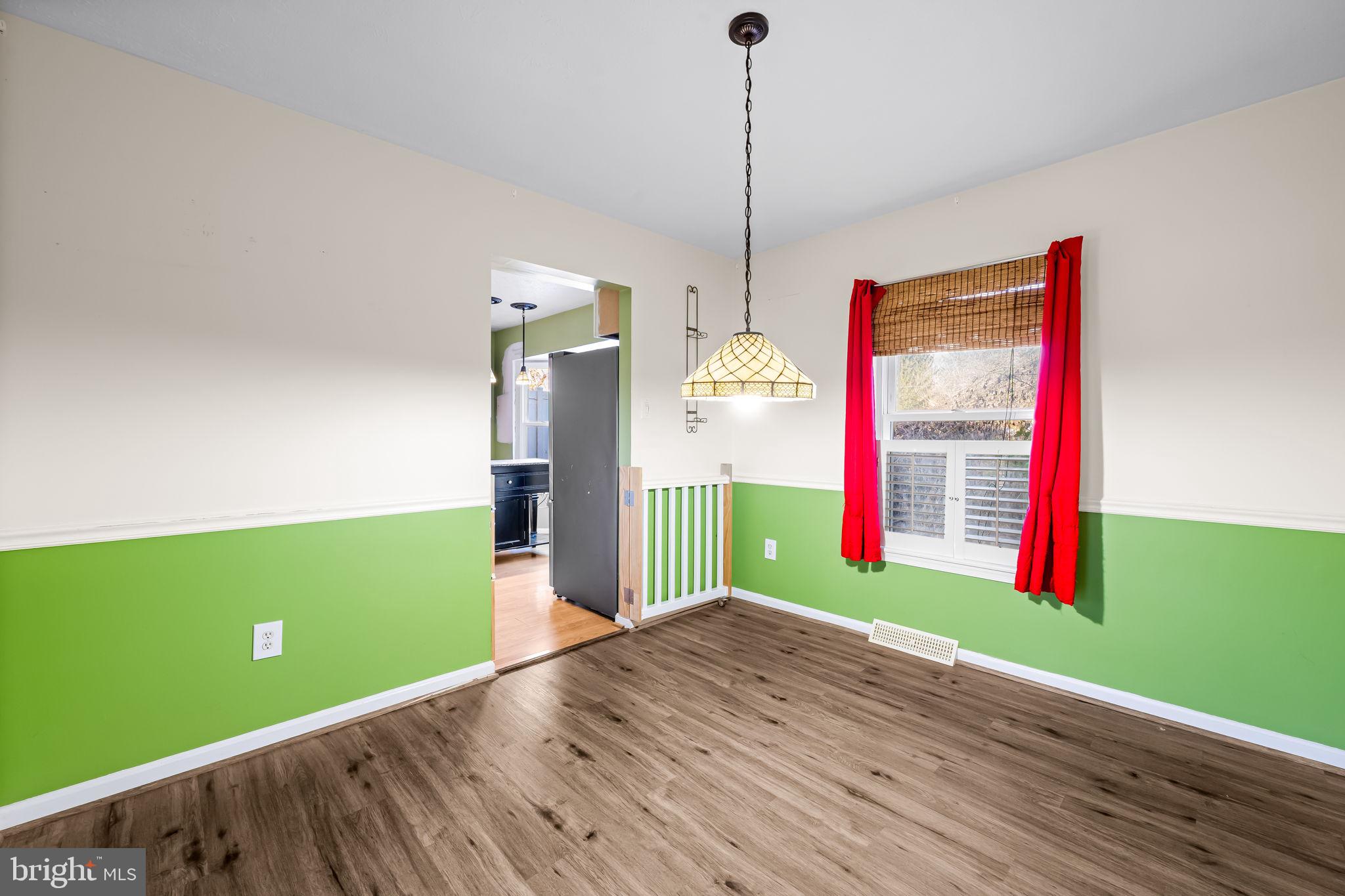 BRIMFIELD - Residential