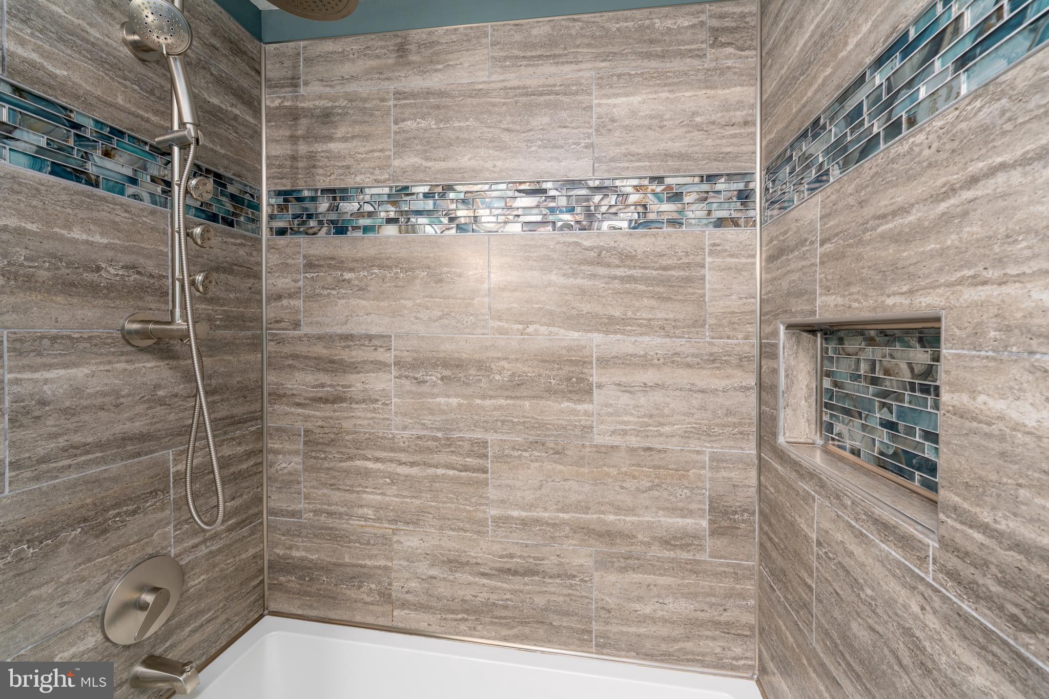 BRIMFIELD - Residential