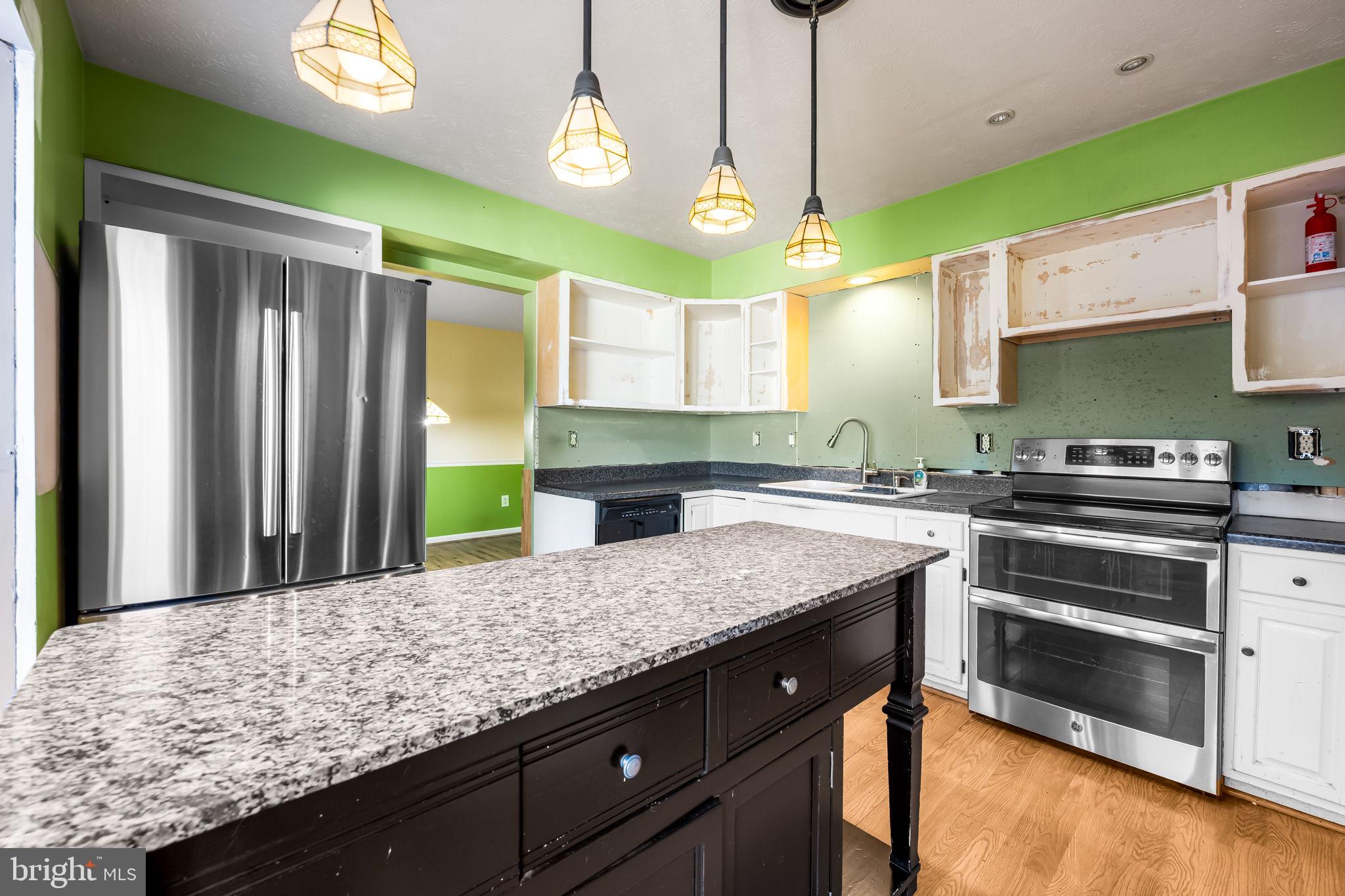 BRIMFIELD - Residential