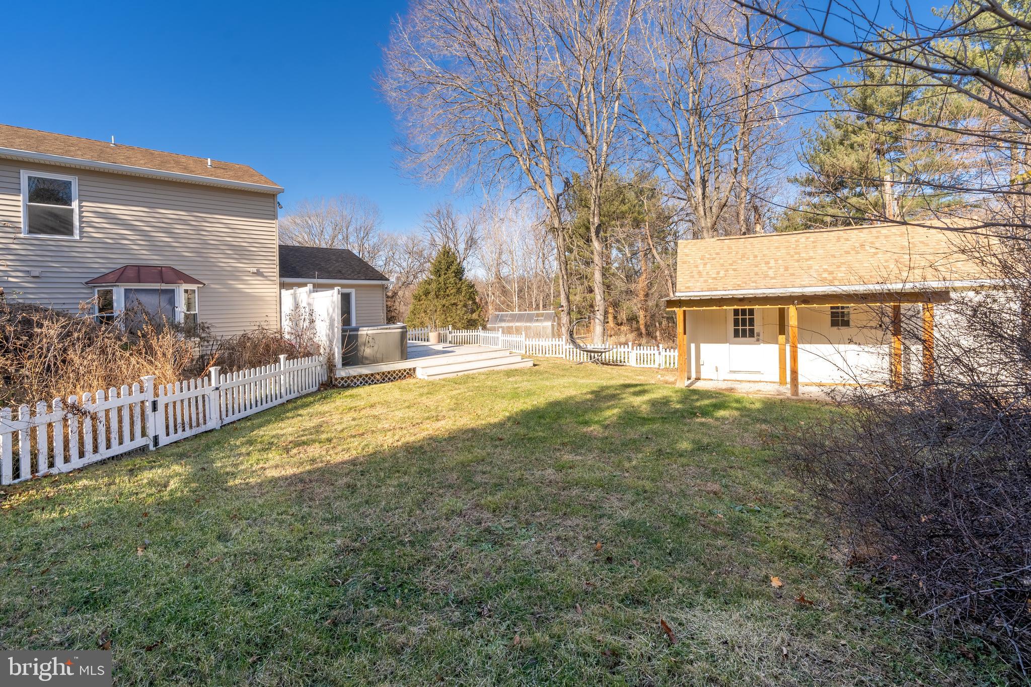 BRIMFIELD - Residential