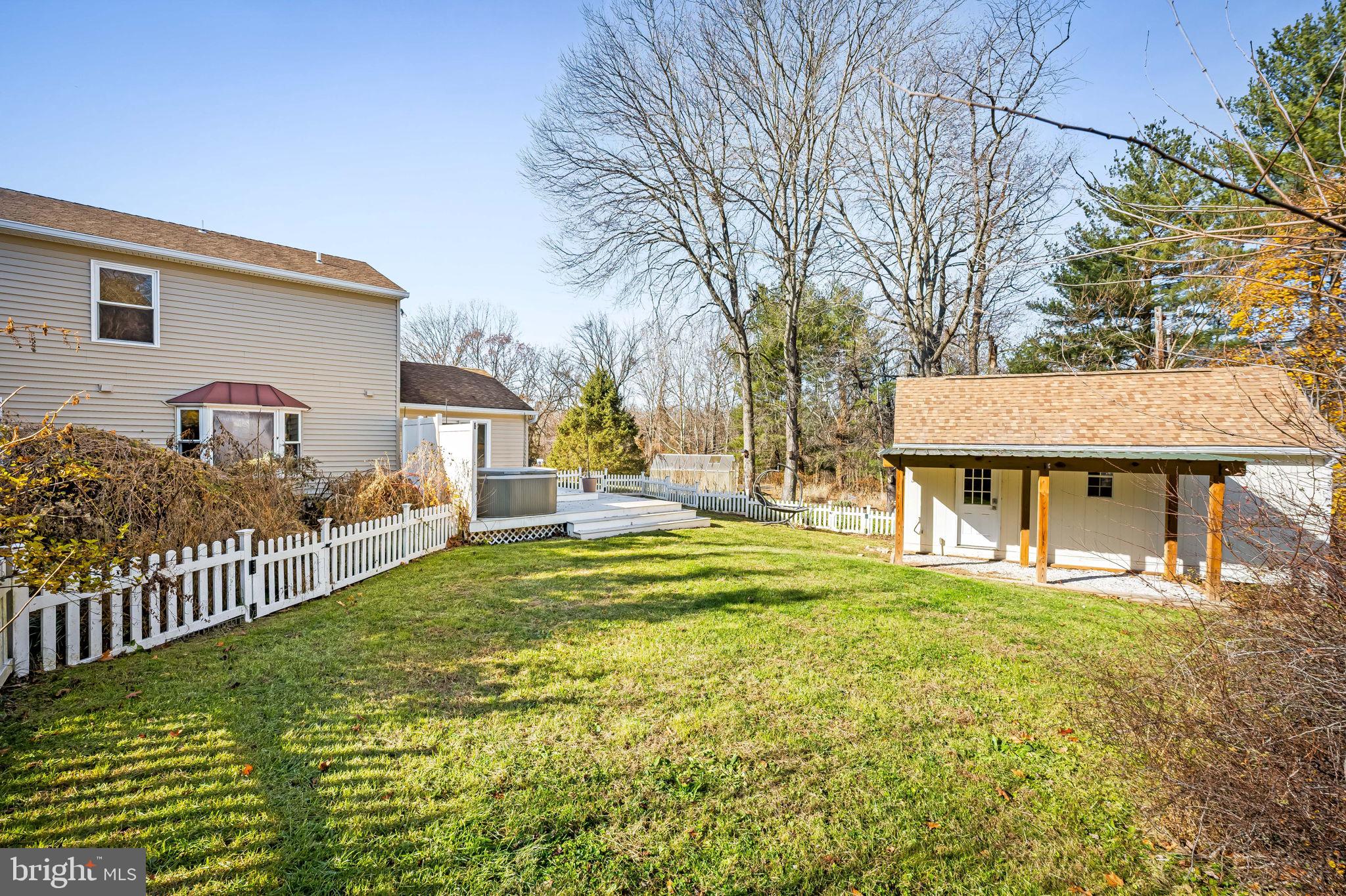 BRIMFIELD - Residential