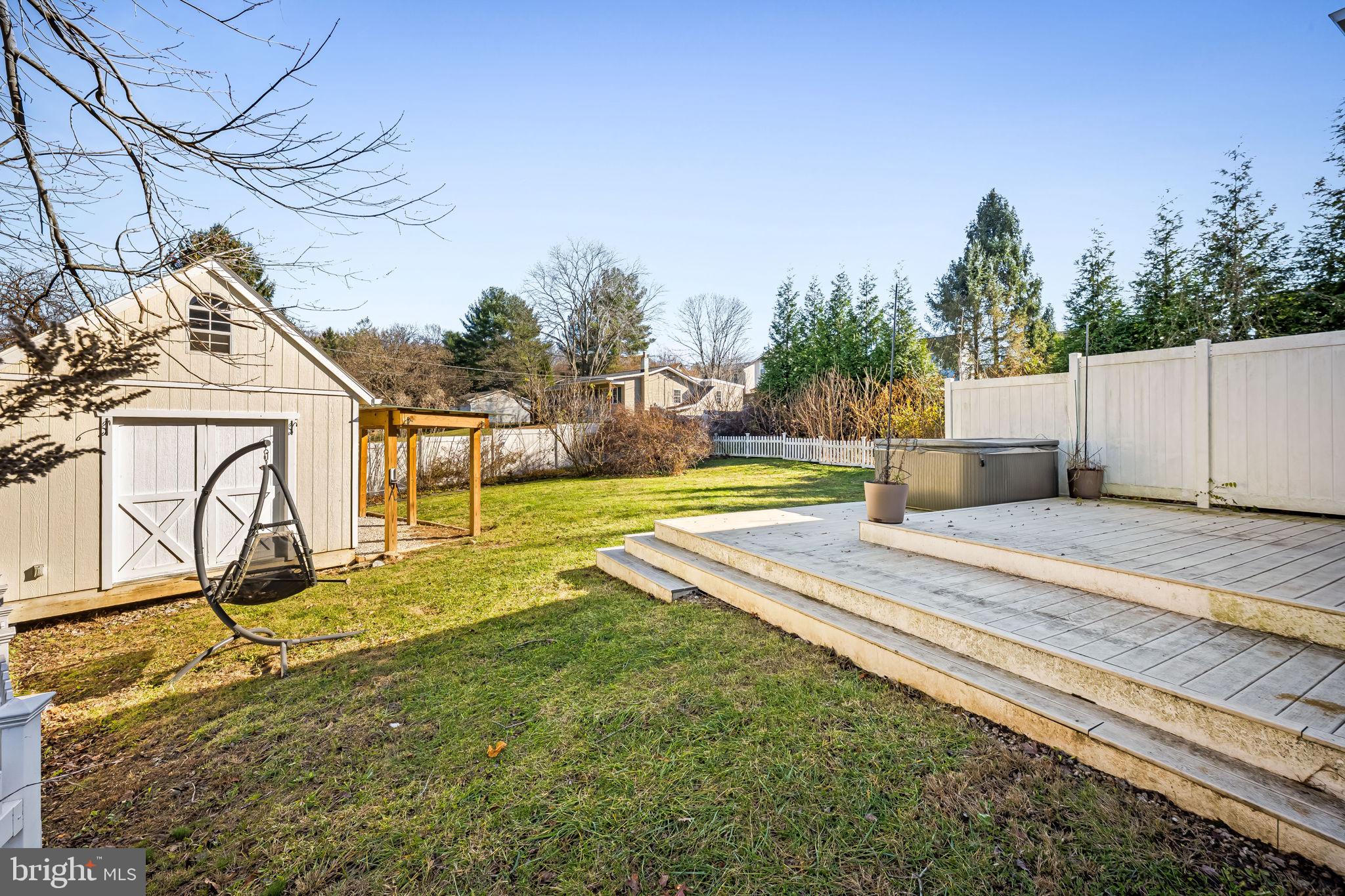 BRIMFIELD - Residential