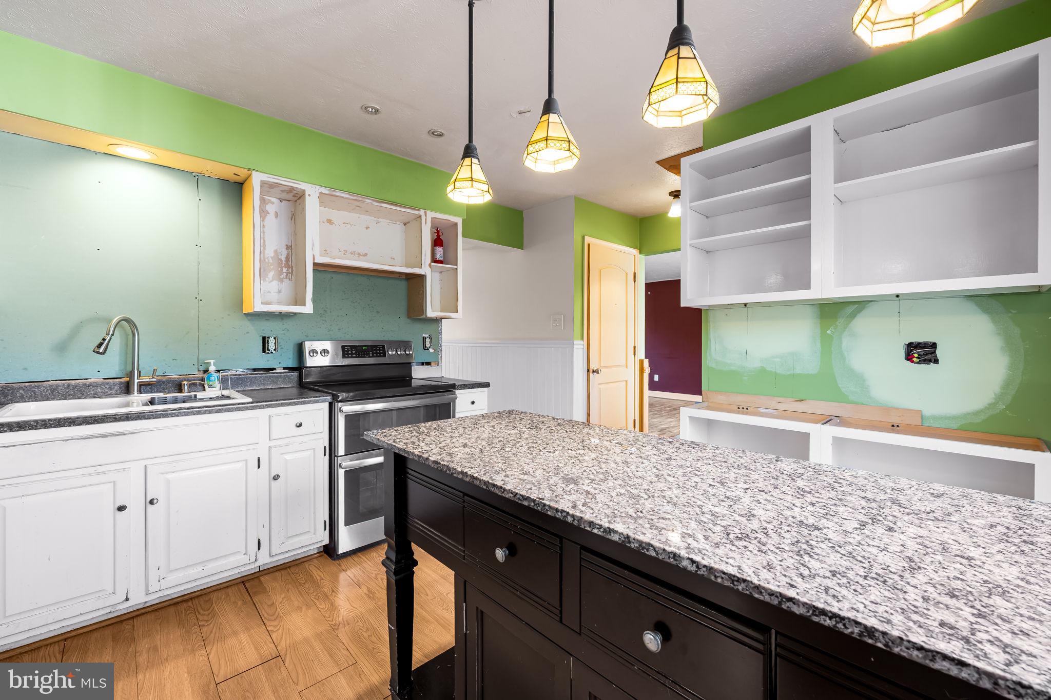 BRIMFIELD - Residential