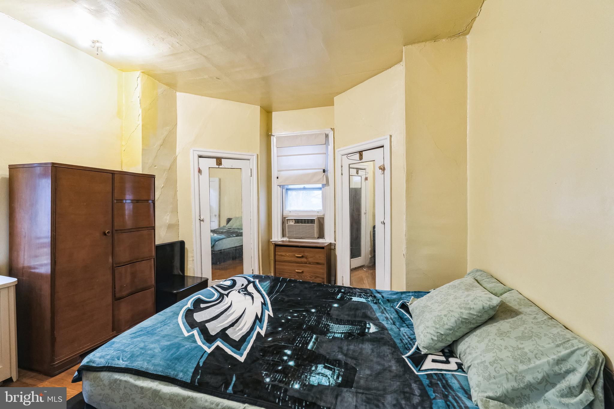 WEST PHILADELPHIA - Residential