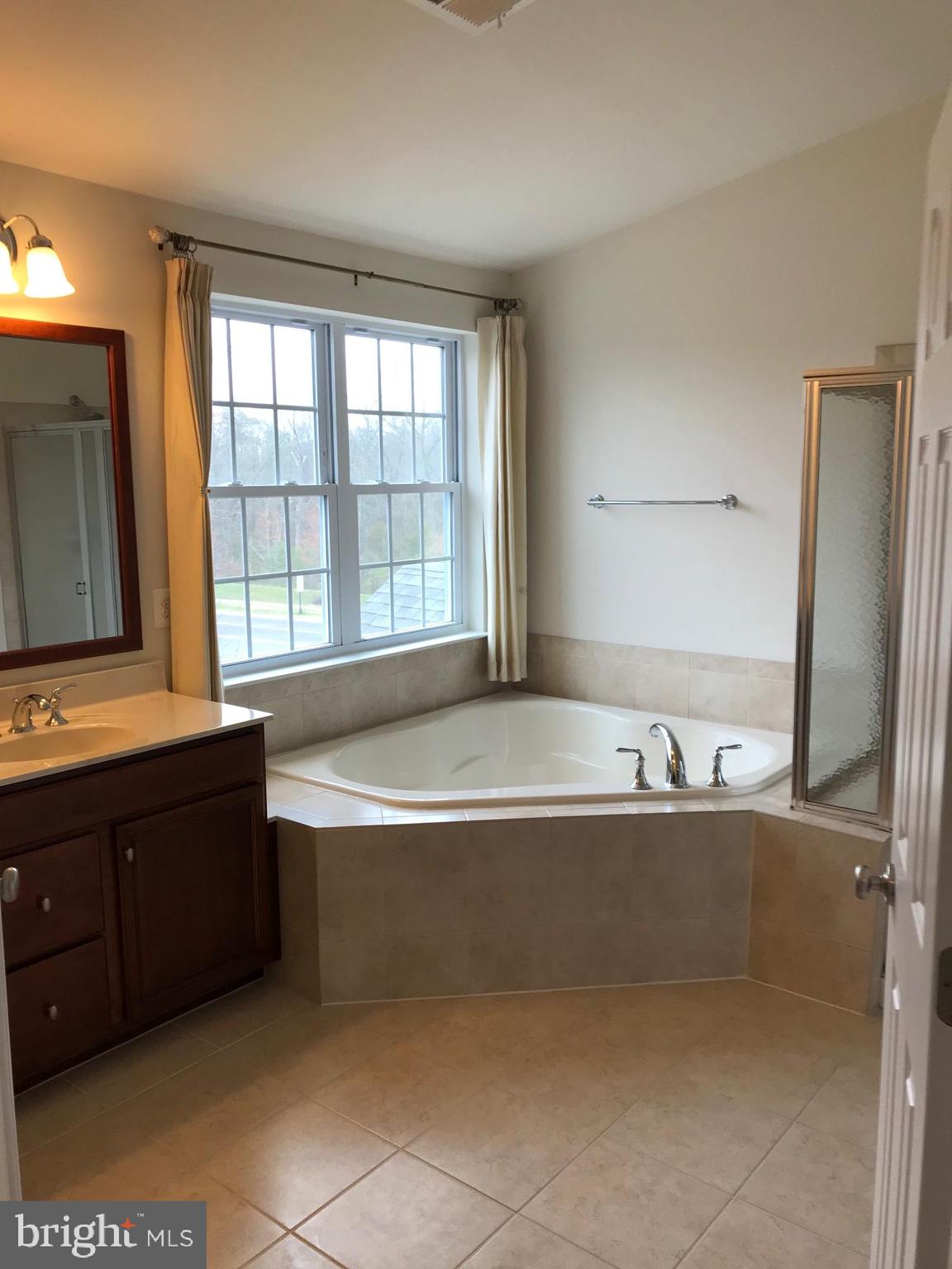 SOUTH RIDING - Residential Lease