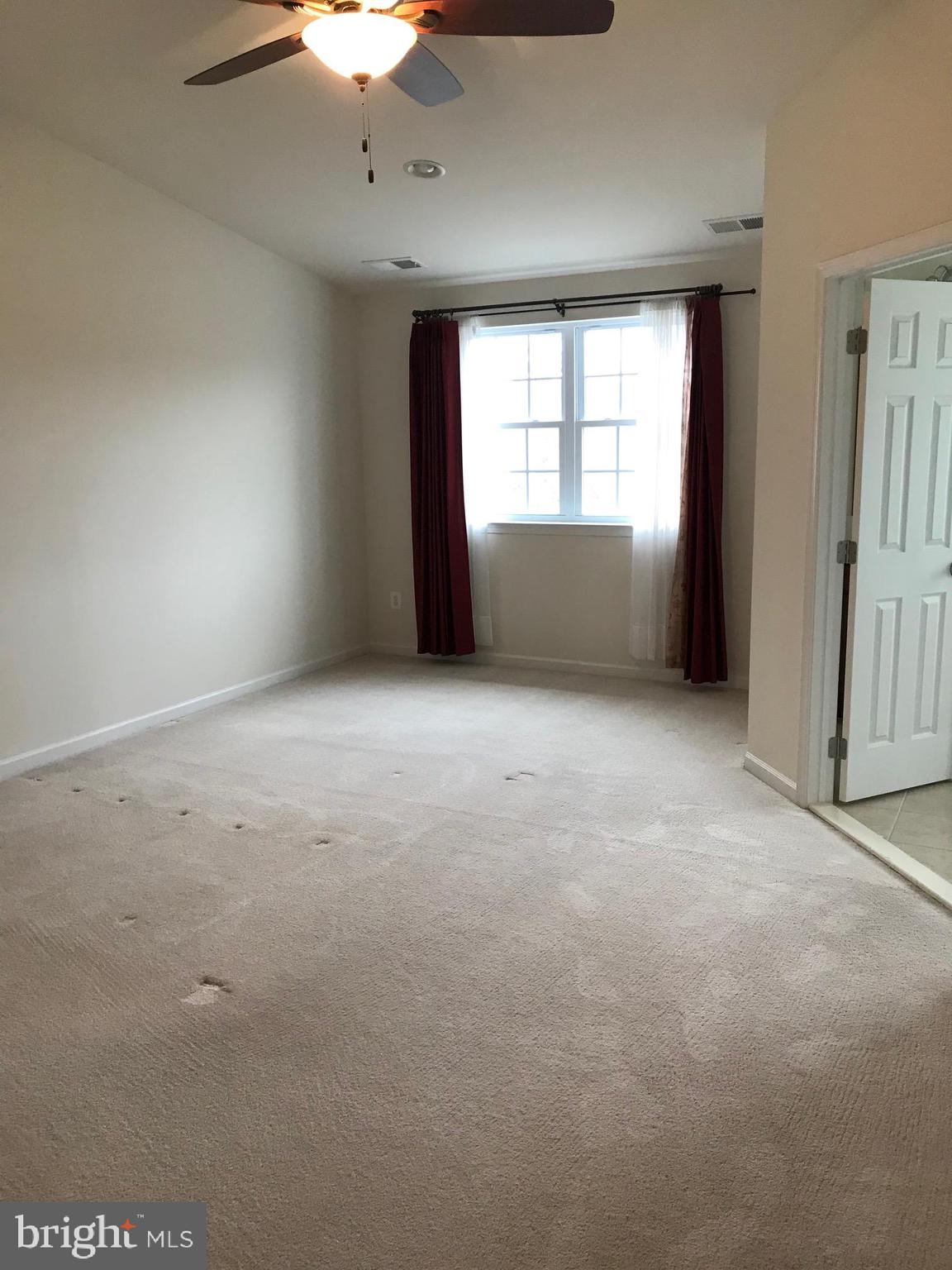 SOUTH RIDING - Residential Lease