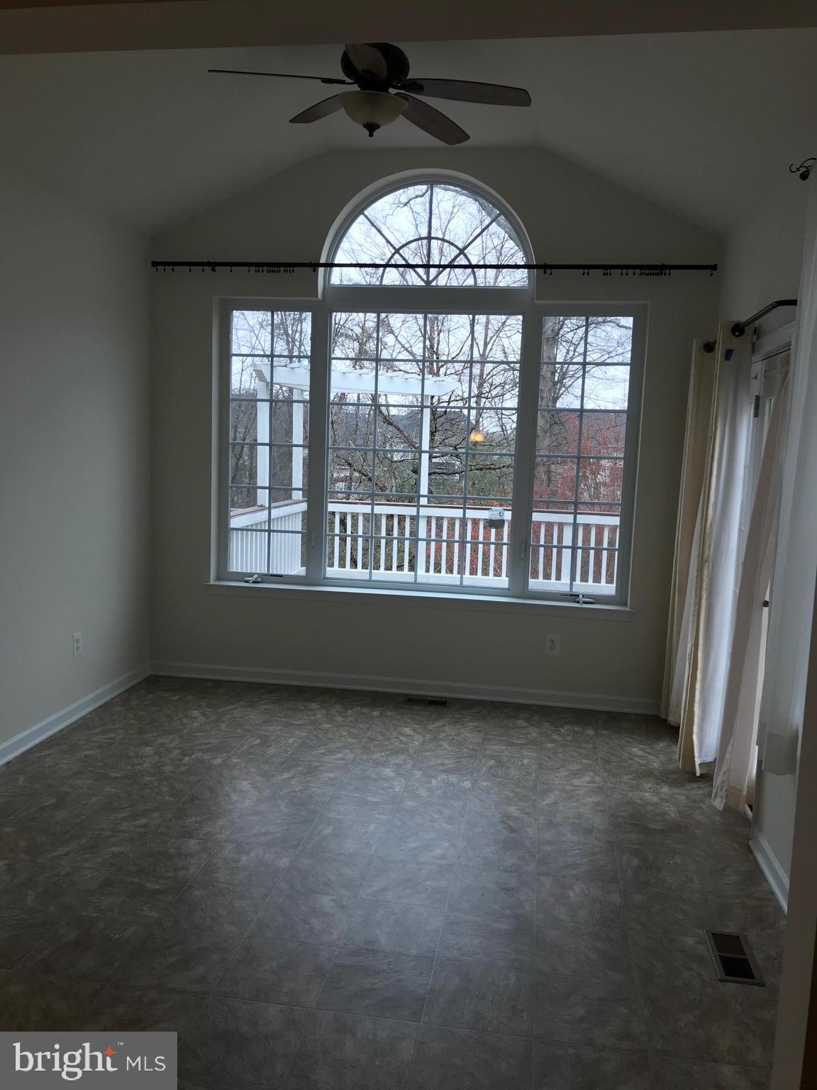 SOUTH RIDING - Residential Lease