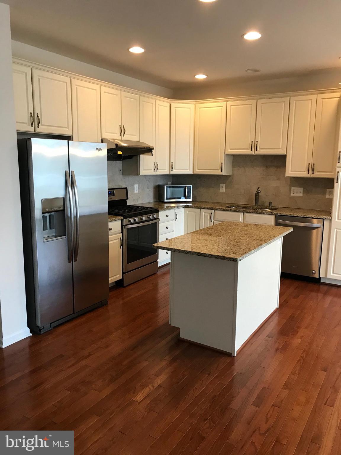 SOUTH RIDING - Residential Lease