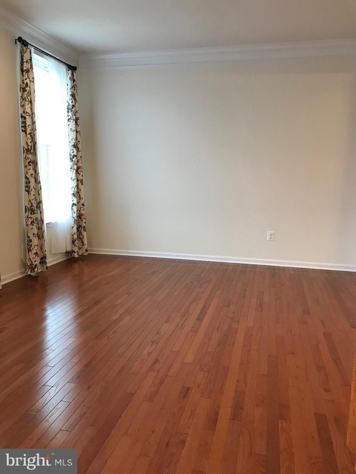 SOUTH RIDING - Residential Lease