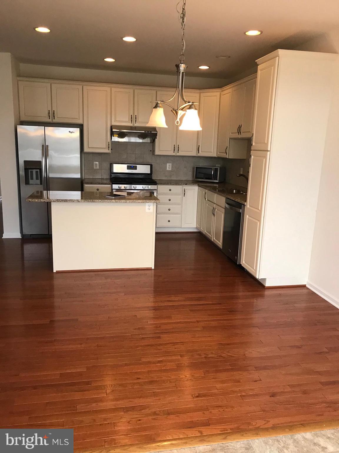 SOUTH RIDING - Residential Lease