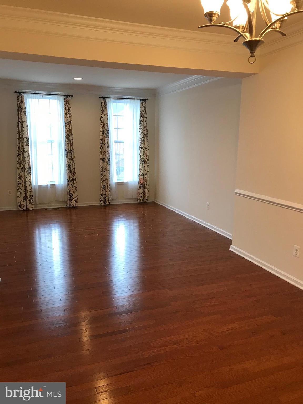 SOUTH RIDING - Residential Lease