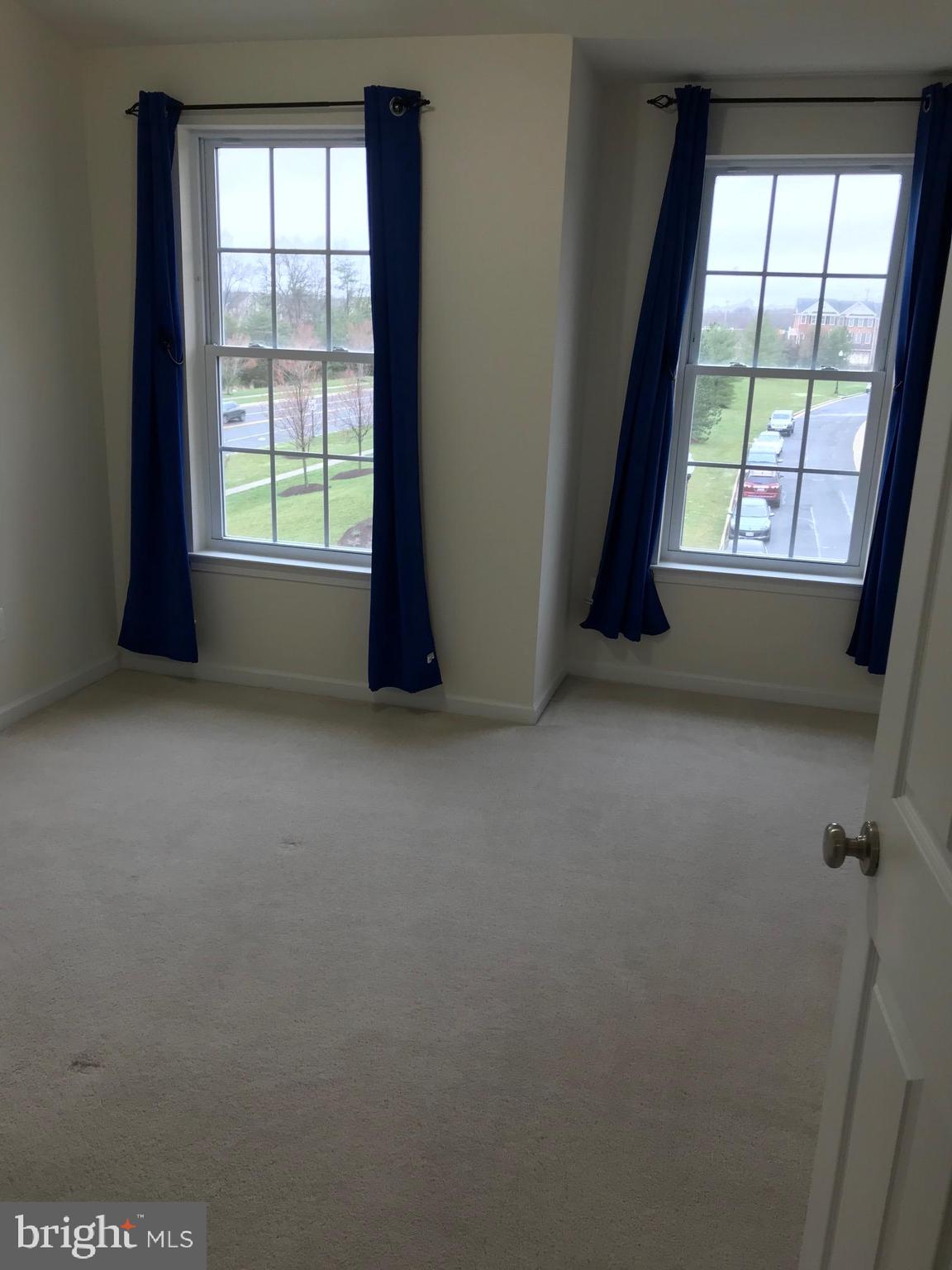 SOUTH RIDING - Residential Lease