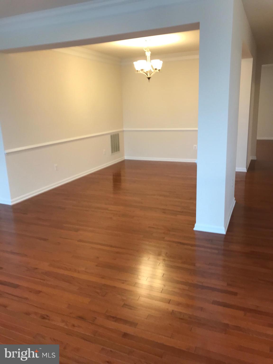 SOUTH RIDING - Residential Lease