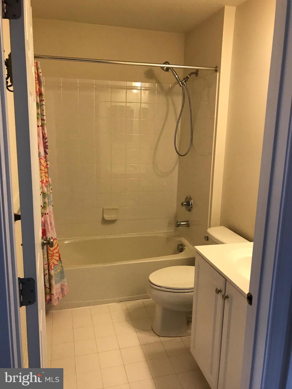 SOUTH RIDING - Residential Lease